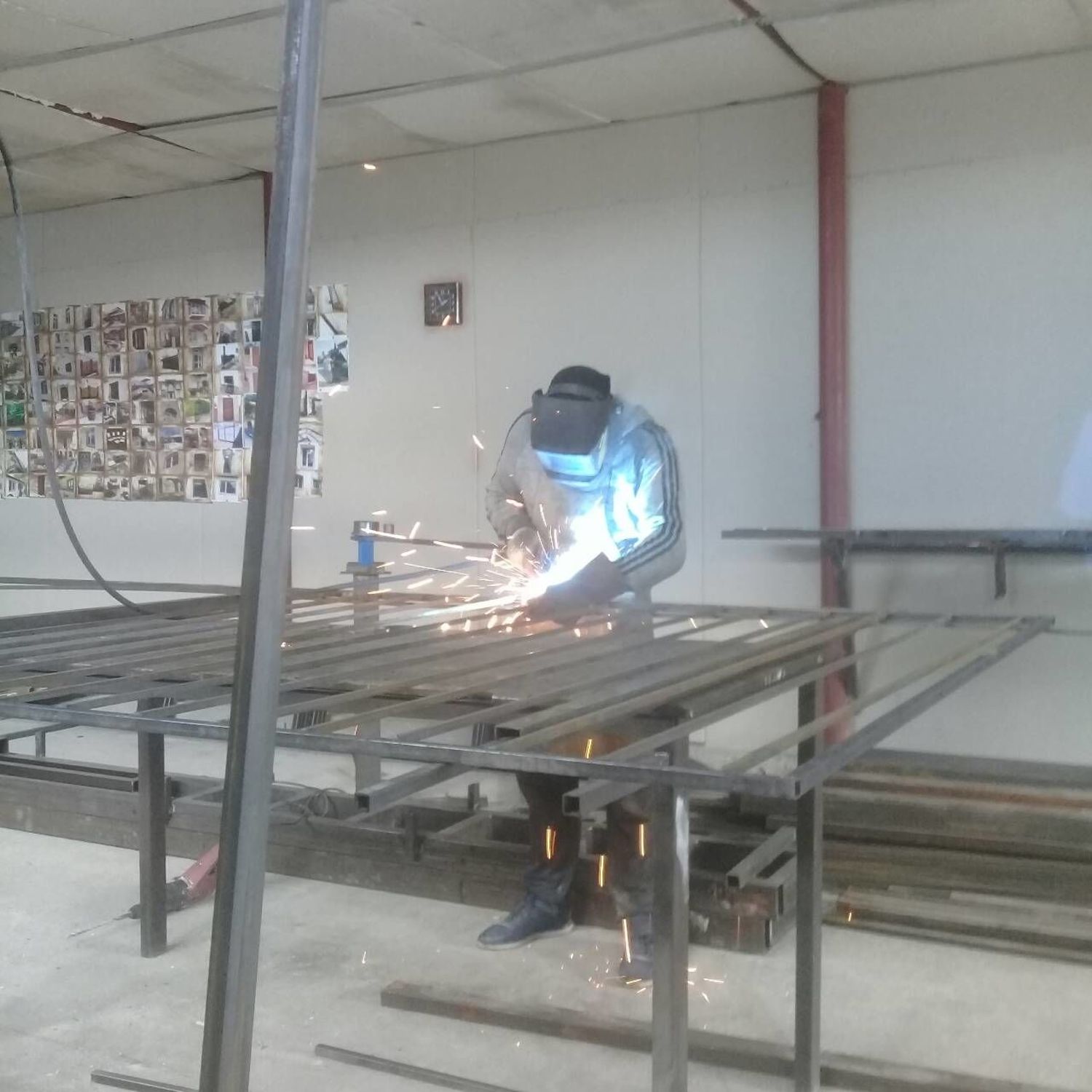 Магнитный пазл 27x18см."Мастерская, металл, сварка" на холодильник - купить с до