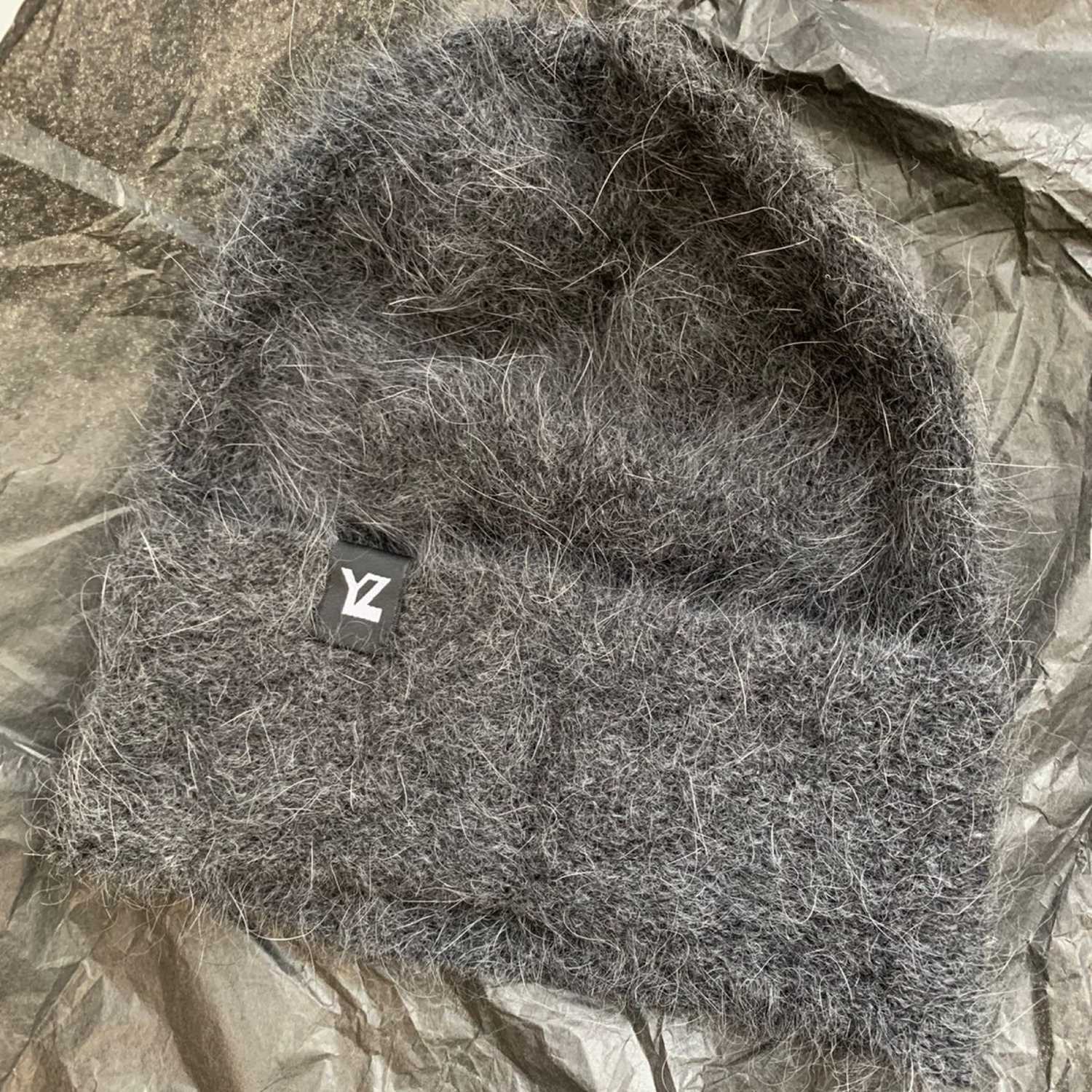 Фото №2 к отзыву покупателя TATYANA о товаре Вязаная женская шапка из ангоры Y-Z KNITS