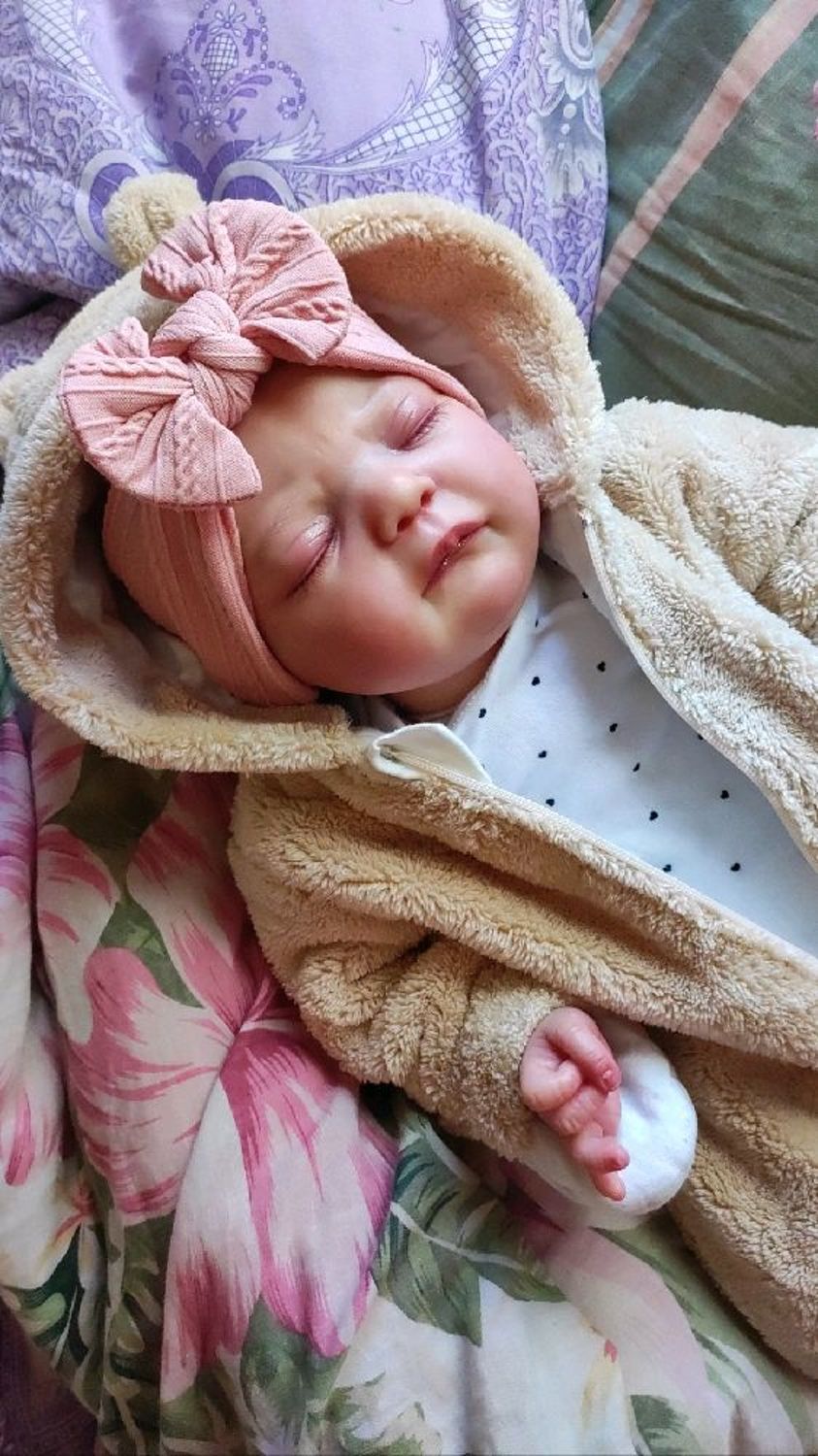 Фото №1 к отзыву покупателя Клавдия Шиллер о товаре Penelope, Yuki от Jannie De Lange