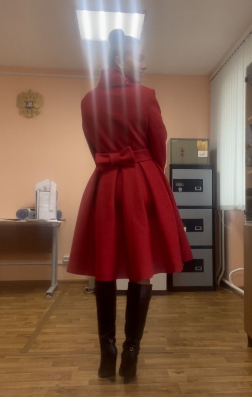 Фото №2 к отзыву покупателя Ольга о товаре Пальто-платье с поясом "бант"