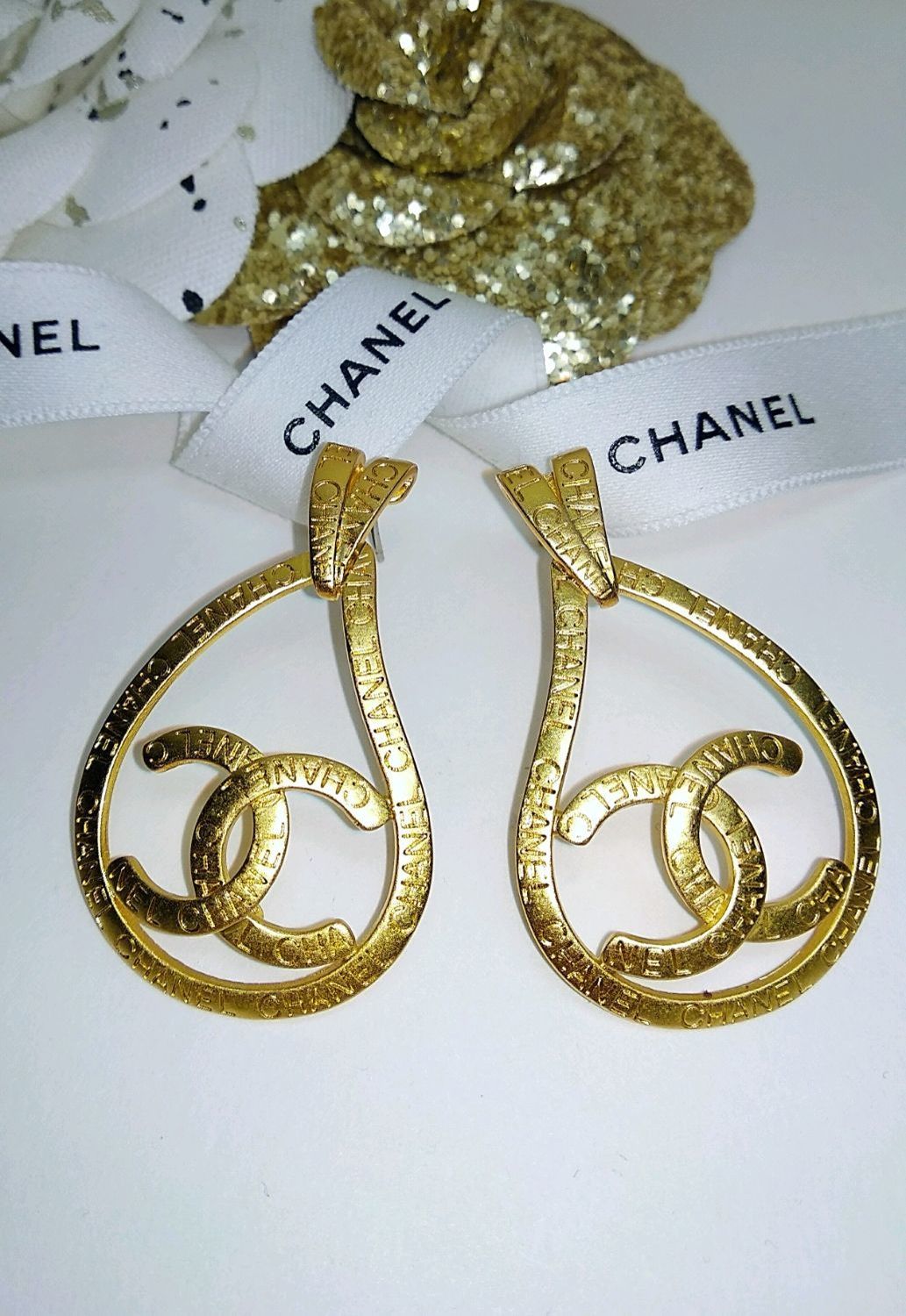 Фото №1 к отзыву покупателя ТатьЯна о товаре Серьги Chanel Капли Большие. Серьги Шанель коллекционные.