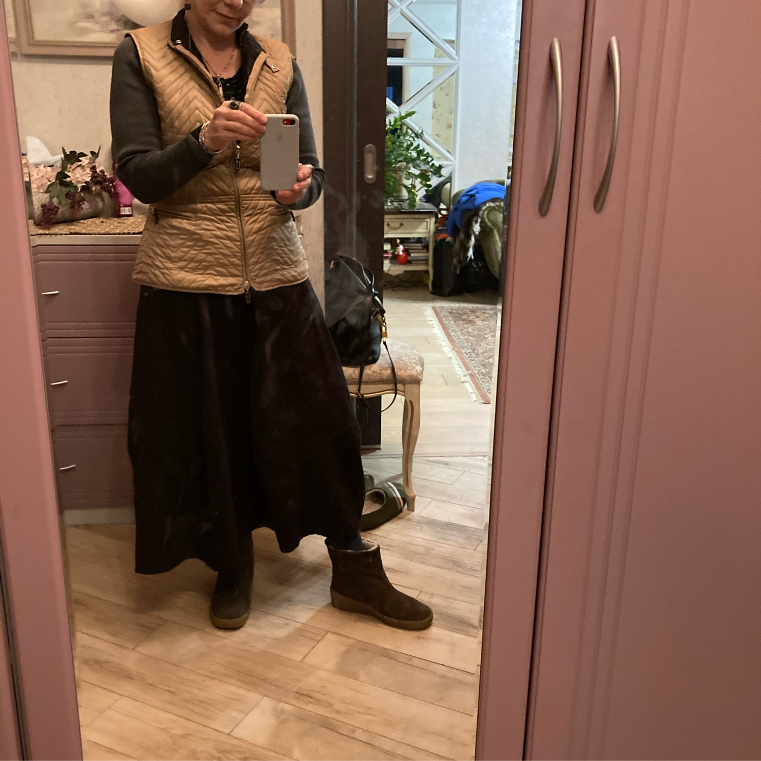 Фото №1 к отзыву покупателя Nataliya Ostropolskaya о товаре Винтаж: Полусапоги, замша, р-р 37,5-38 (Португалия) Fly London