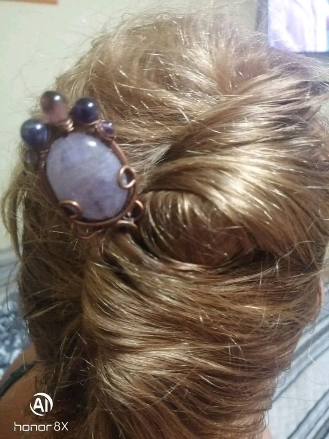 Фото №1 к отзыву покупателя Ольна о товаре Шпилька для волос Фиолетовый шарм