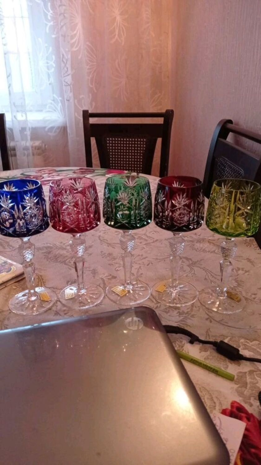 Photo №1 к отзыву покупателя Elena Vladimirovna о товаре Пять бокалов для вина Pavillon Schobel. Германия