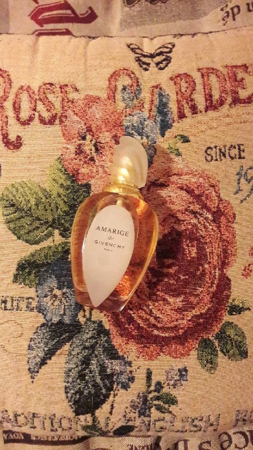 Фото №1 к отзыву покупателя miralix о товаре Винтаж: Духи винтажные: Amarige de Givenchy, edt, 50 ml