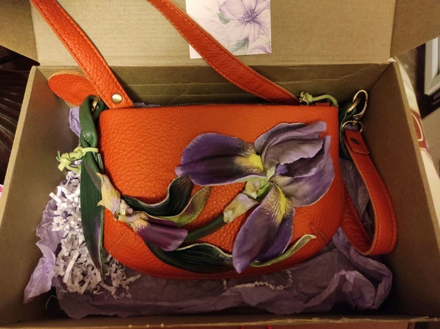 Фото №1 к отзыву покупателя Дарья о товаре Сумка кожаная " "Iris on orange."