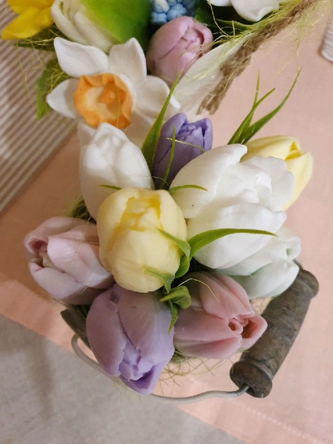 Фото №3 к отзыву покупателя Анастасия о товаре Подарки на 8 марта: "Тюльпаны в ведерке" и еще 1 товар