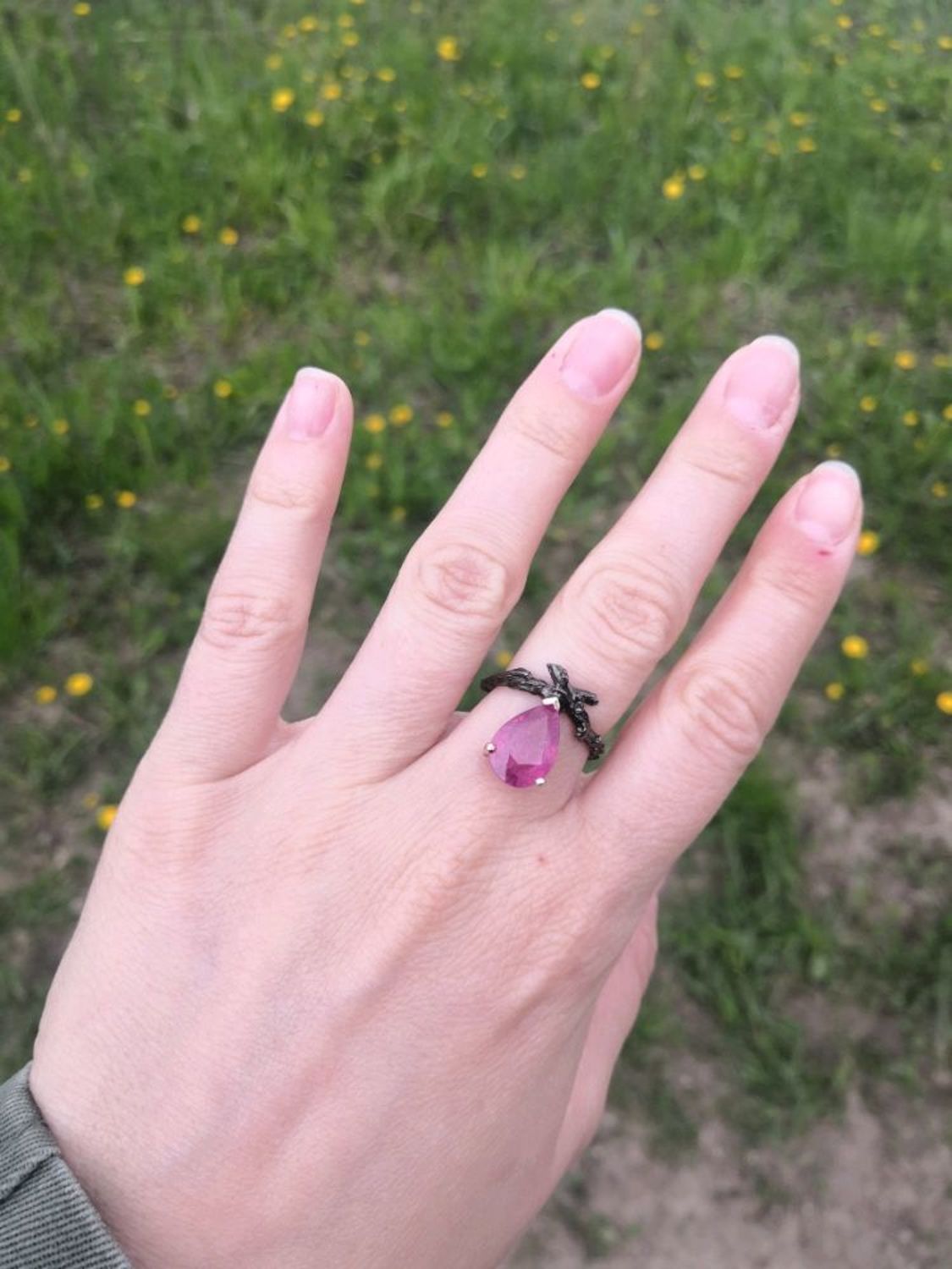 Photo №1 к отзыву покупателя magic-necklace о товаре Подвеска из серебра с природными сапфиром и гранатами and 1 more item