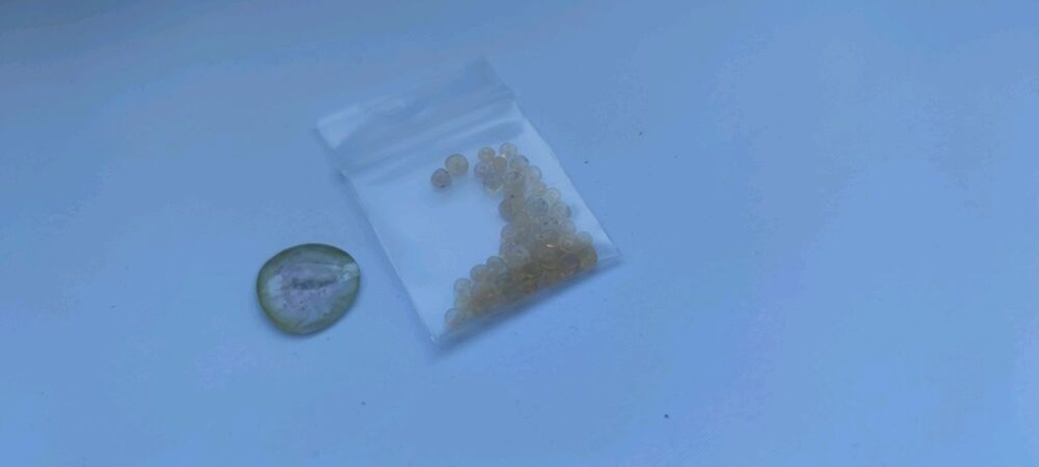 Фото №1 к отзыву покупателя Copper Moth о товаре Опал золотой беж НАБОР, натуральный рондель 2 - 4 мм, ОН5 и еще 1 товар