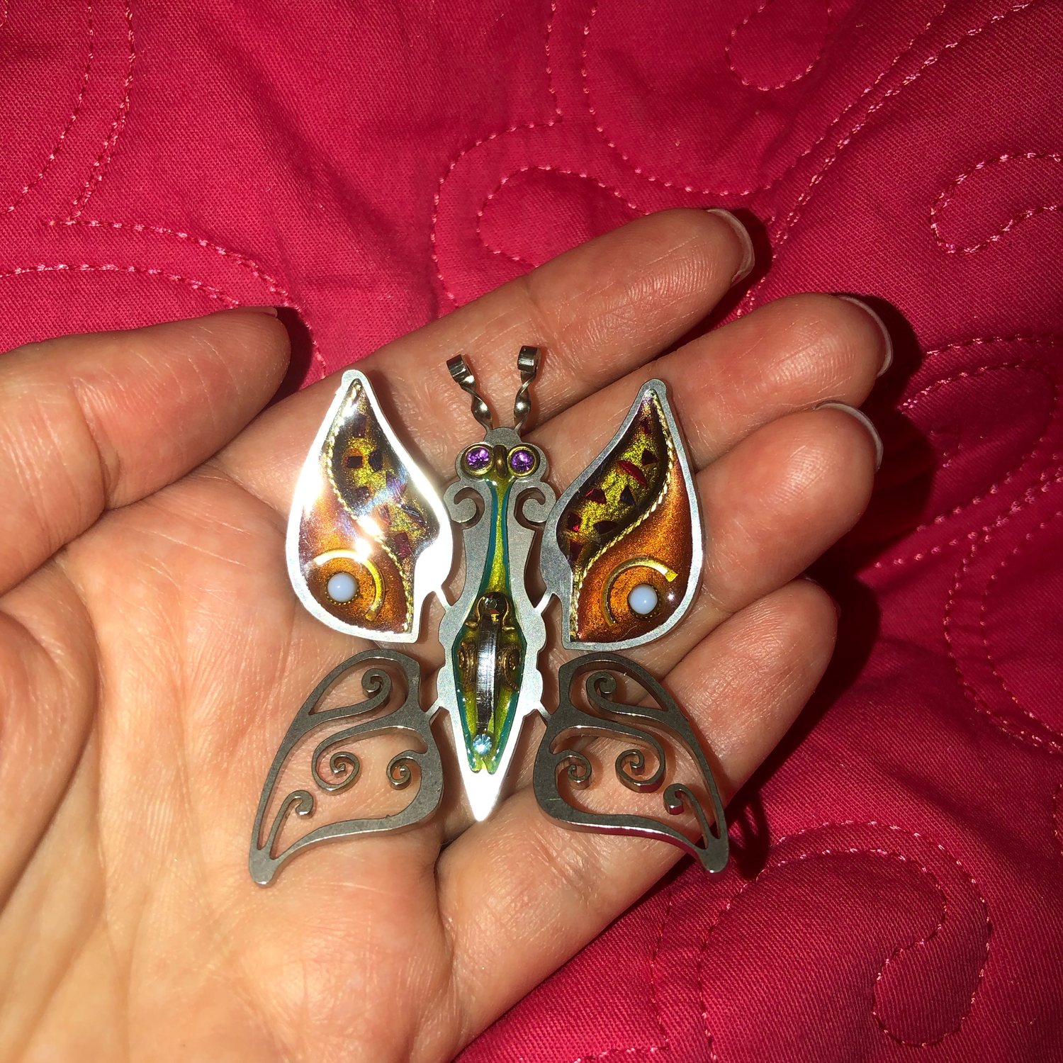 Photo №2 к отзыву покупателя Nataliya о товаре Винтаж: Винтажная брошь «Инопланетная бабочка»
