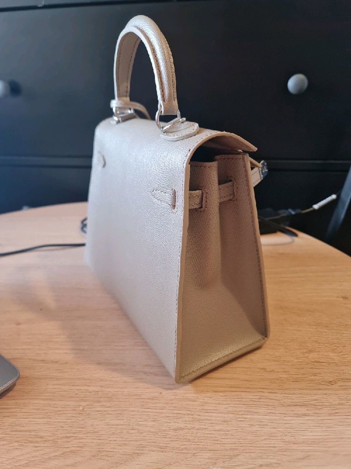 Фото №3 к отзыву покупателя Мария о товаре Сумка в стиле Hermes Kelly 25 из натуральной кожи ручной работы