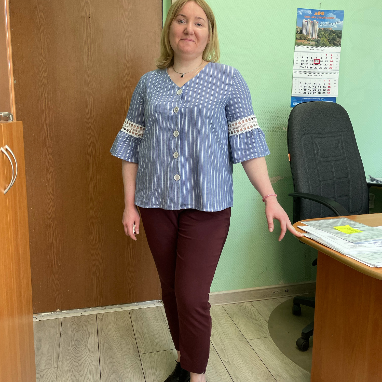 Photo №1 к отзыву покупателя Lyudmila Bykovskih о товаре Хлопковая рубашка разные цвета.