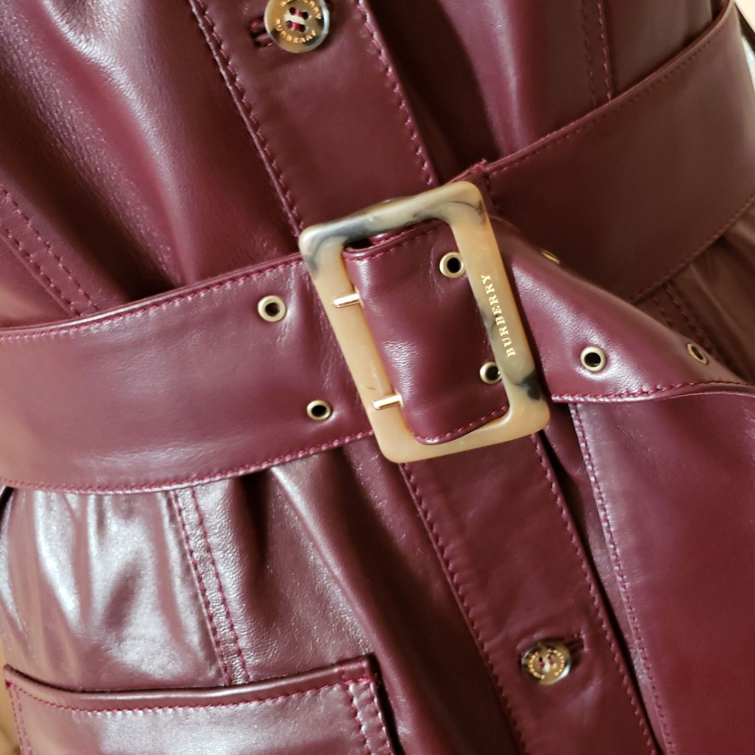 Фото №1 к отзыву покупателя Elena Leather Design о товаре Пряжки в стиле Burberry 60 и 40мм и еще 1 товар