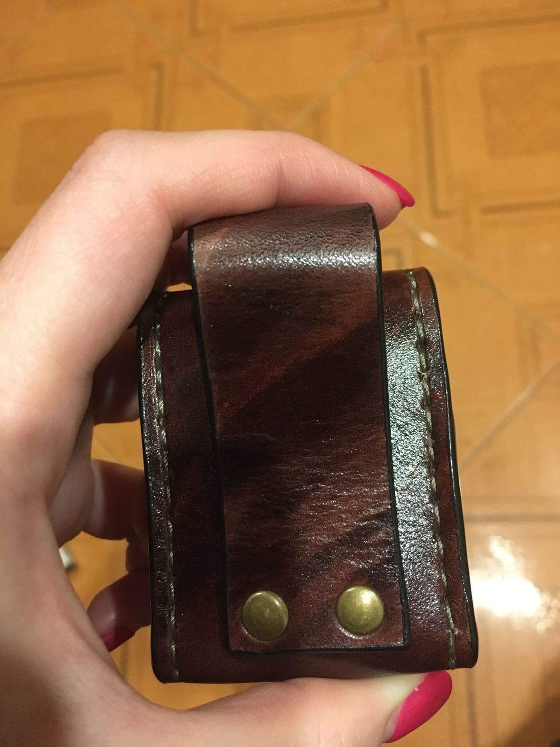 Фото №5 к отзыву покупателя Анастасия о товаре Чехол для зажигалки Zippo Винтаж из натуральной кожи