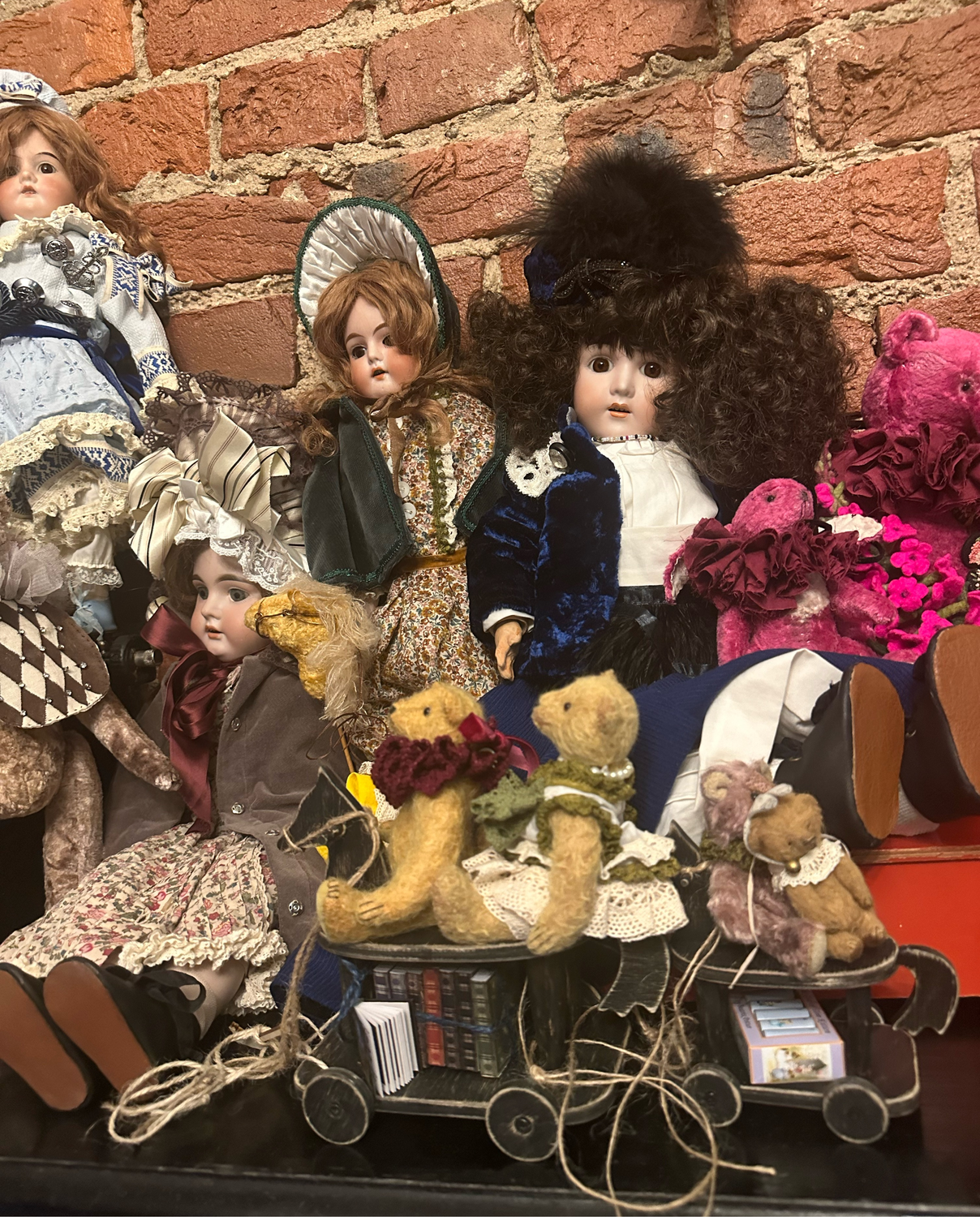 Photo №1 к отзыву покупателя Ushki i Usiki о товаре Лошадка для кукол в ассортименте