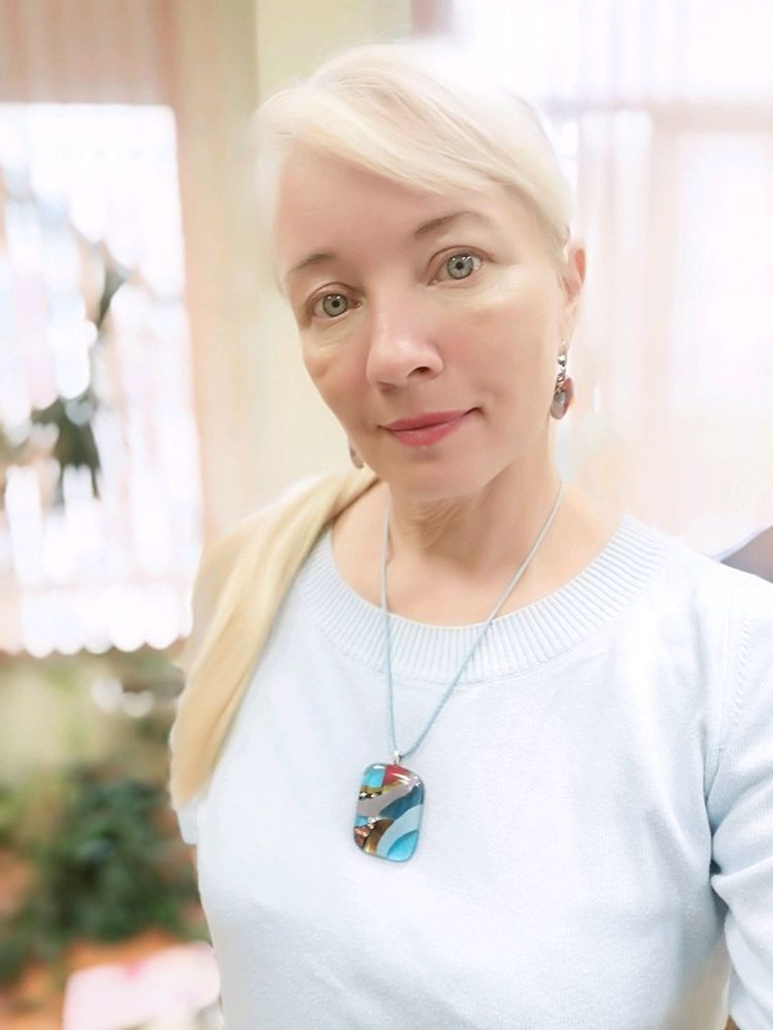 Фото №1 к отзыву покупателя Татьяна о товаре Комплекты украшений: из стекла "Шелковые ленты". и еще 1 товар