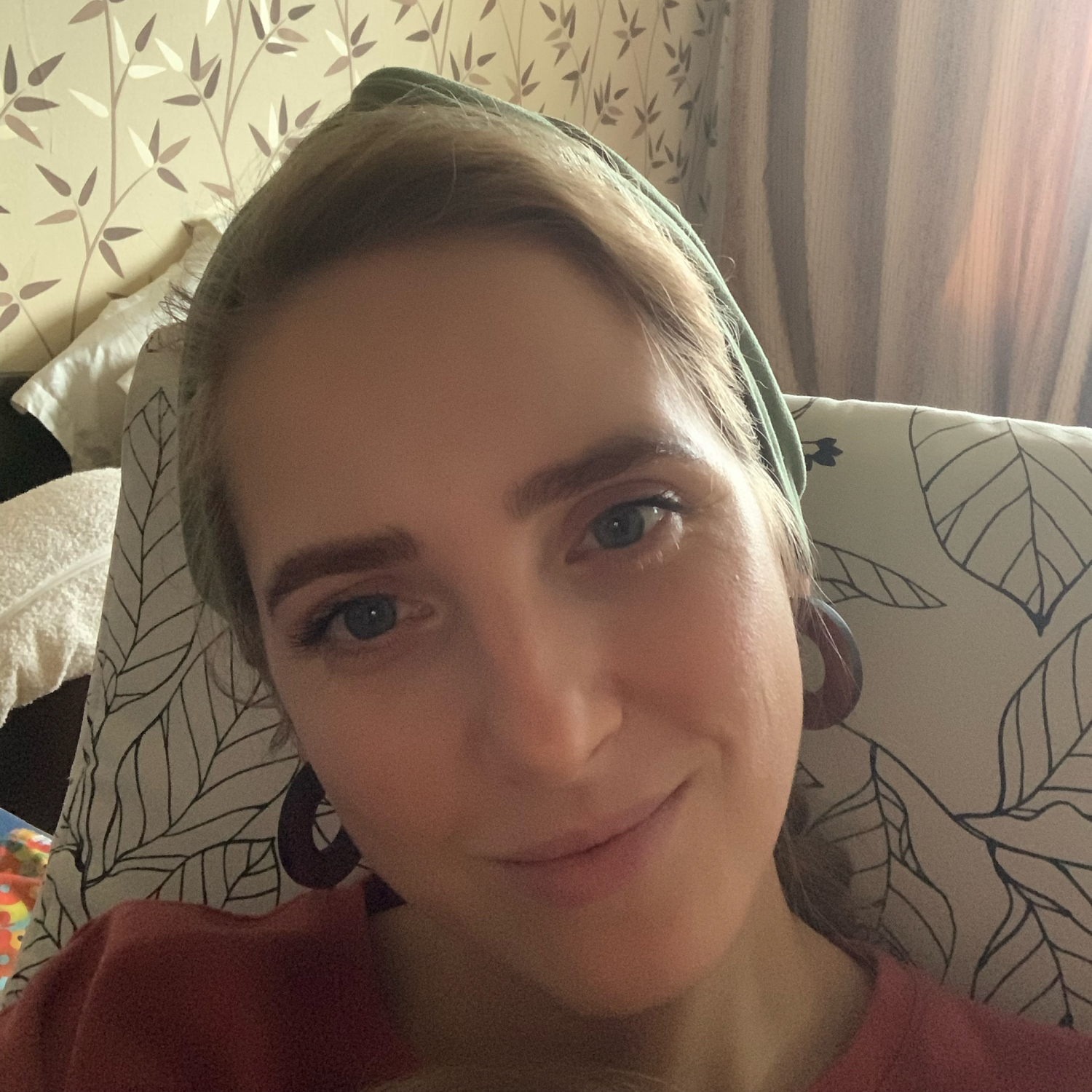 Photo №1 к отзыву покупателя Aleksandra о товаре Серьги полукольца из дерева широкие, бахия и граб.