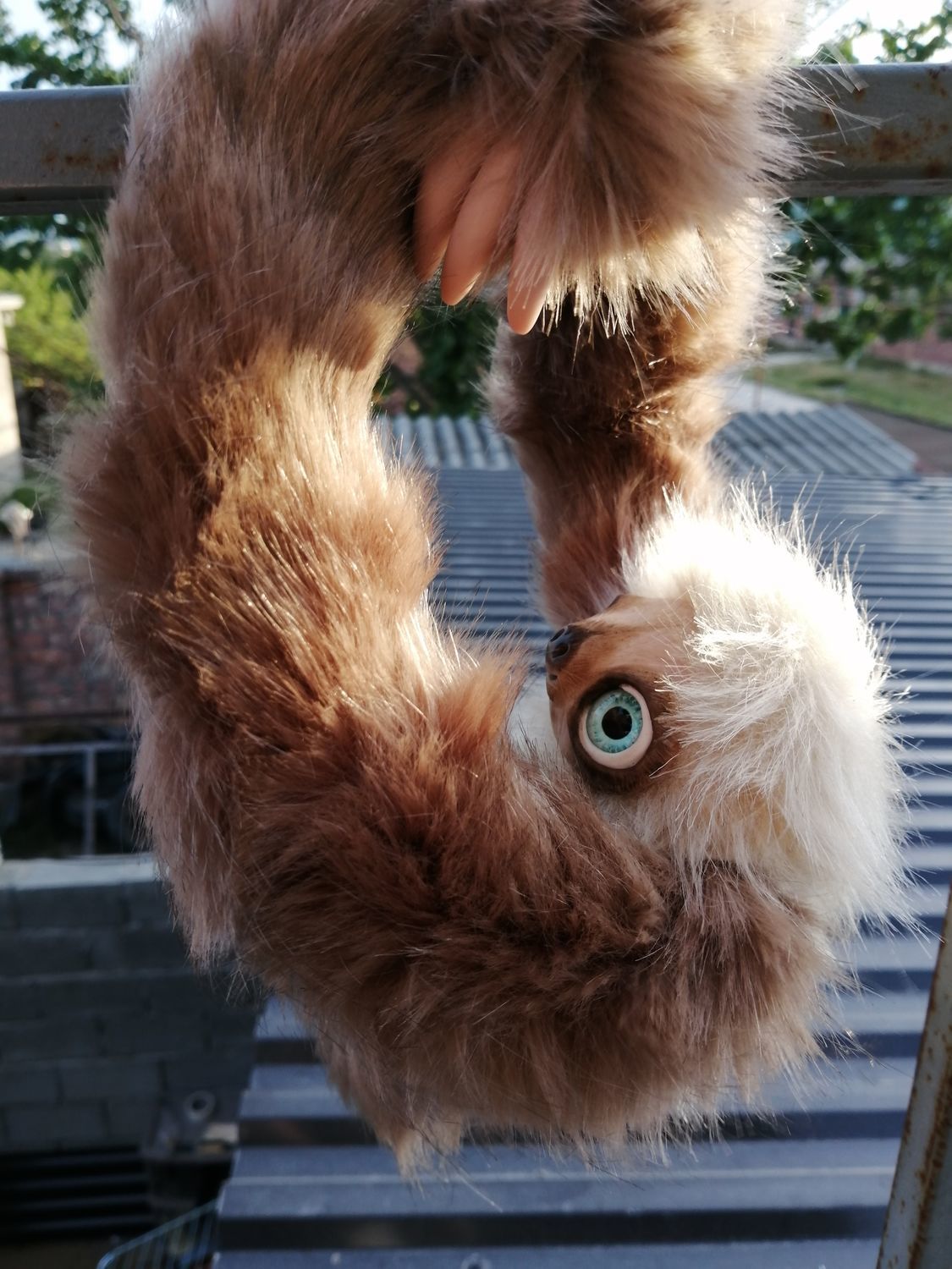 Фото №1 к отзыву покупателя Аминат о товаре Мягкие игрушки: Ленивец кукла из меха