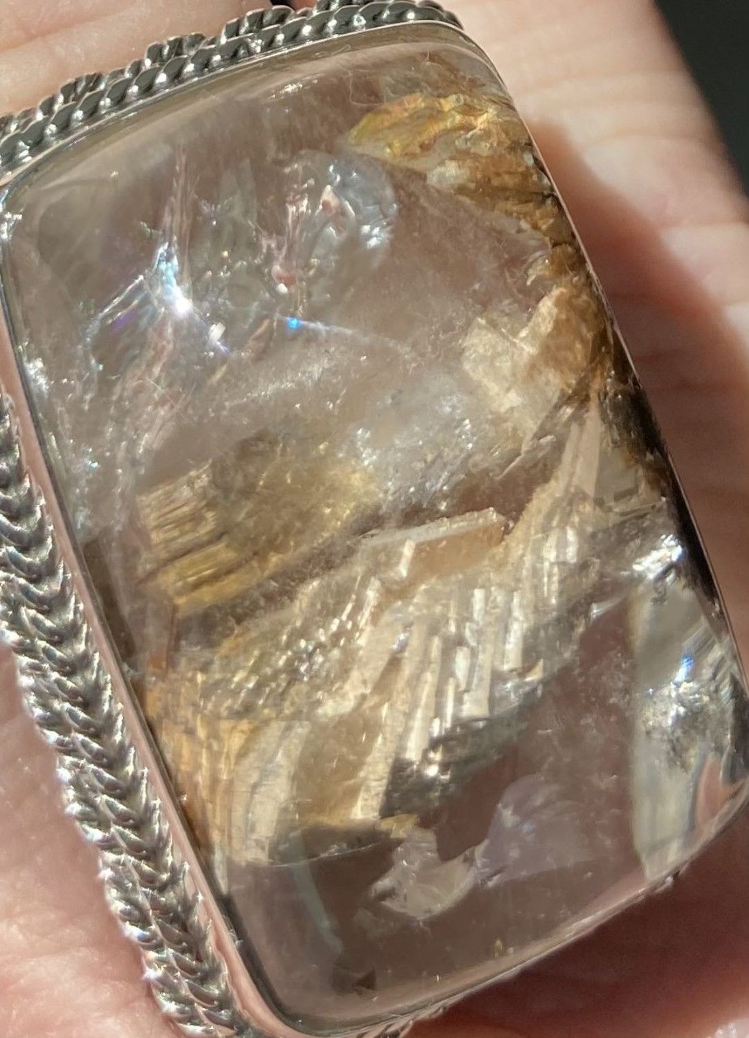Фото №1 к отзыву покупателя Aida Basharova о товаре Кольцо"Shambala"кварц с включениями,серебро 925 пробы