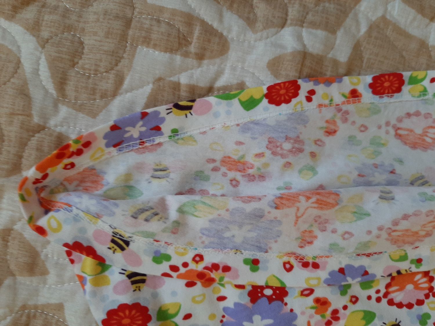 Фото №2 к отзыву покупателя Nina о товаре Детское хлопковое летнее платье с пчелками