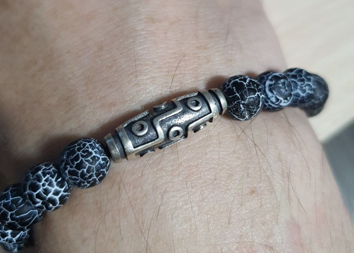 Фото №1 к отзыву покупателя Vinogradova Jewelry о товаре Дзи 9 глаз Серебро 925 проба
