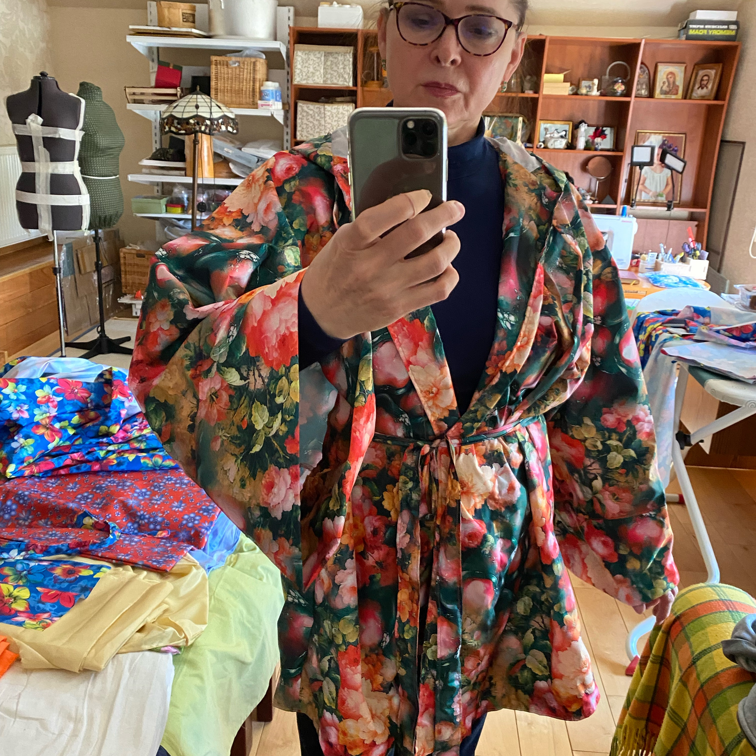 Фото №1 к отзыву покупателя La Fleur De Gale о товаре Ткань плащевая с пропиткой и еще 3 товара