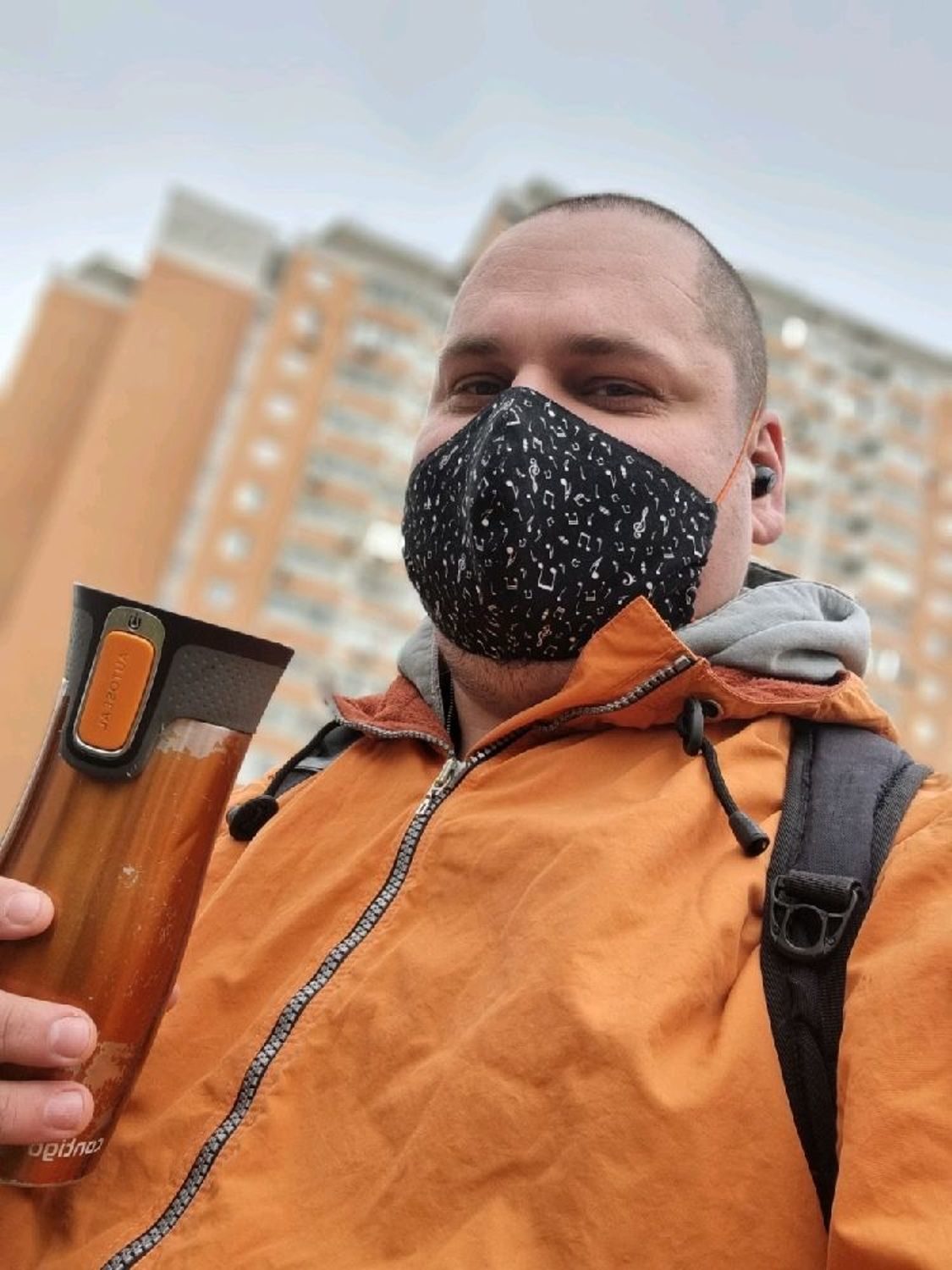Фото №1 к отзыву покупателя Dan Alimasov о товаре "Ноты" супер удобная маска. Разные размеры