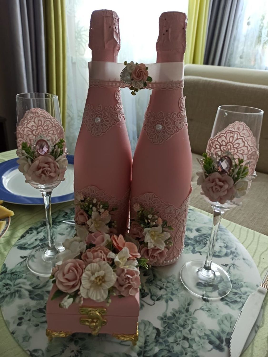 Фото №1 к отзыву покупателя Татьяна о товаре Свадебный набор аксессуаров в пудрово-розовом цвете