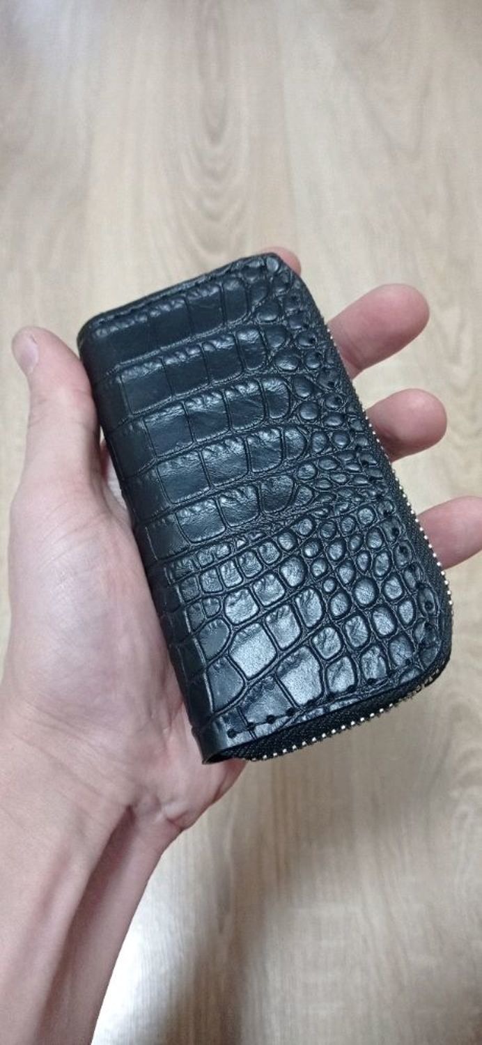 Фото №3 к отзыву покупателя Abermet Leather Craft о товаре Ключница на молнии. Шаблоны для изготовления кожаных изделий.