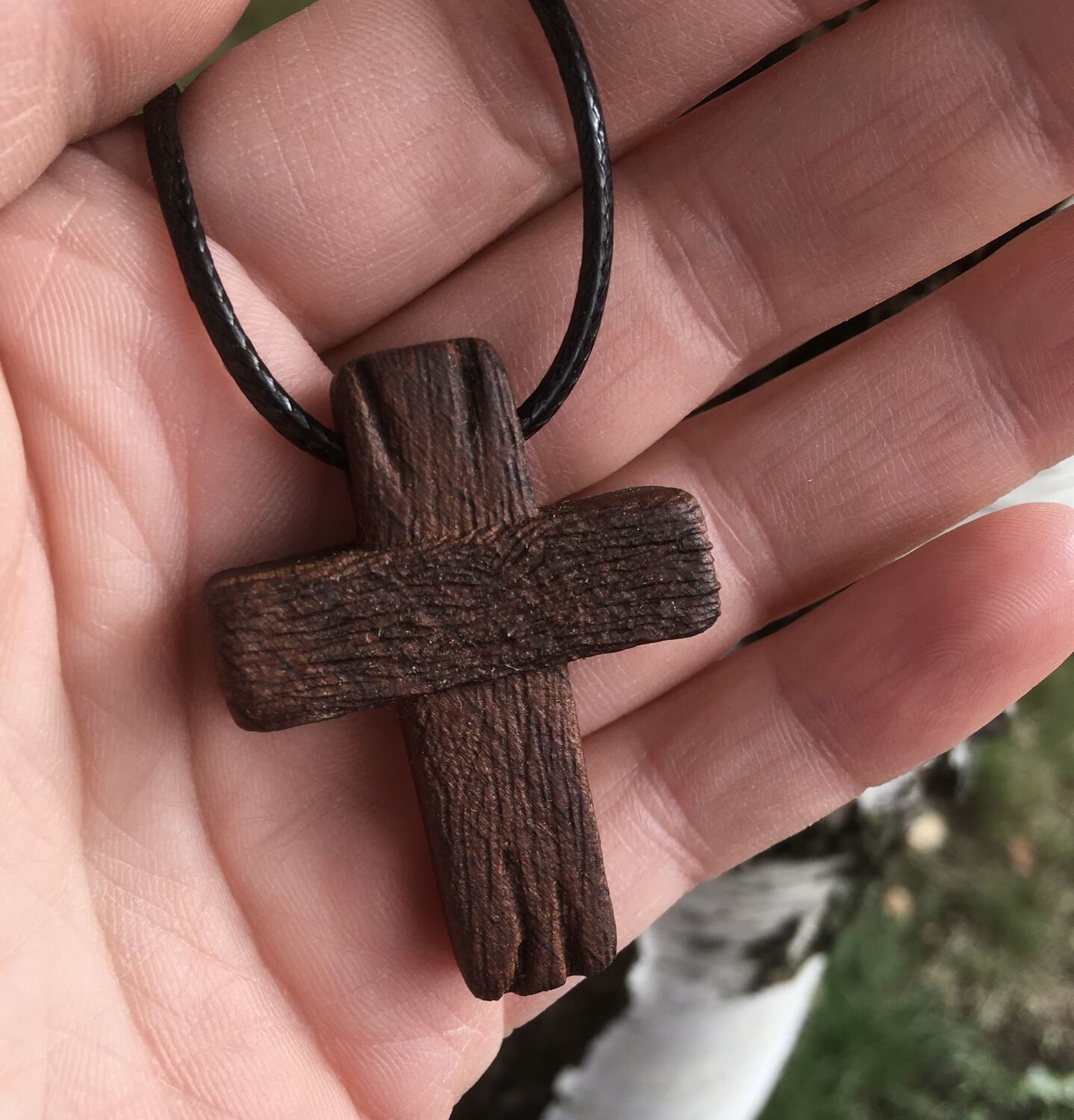 Фото №1 к отзыву покупателя Малахова Ксения о товаре Крест деревянный нательный