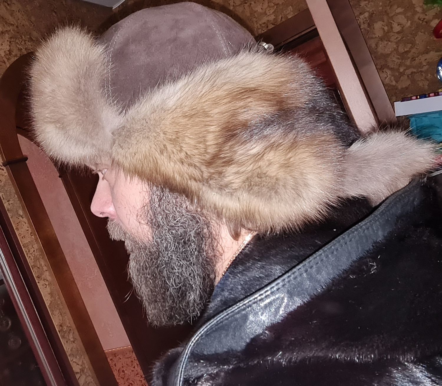 Фото №1 к отзыву покупателя Наталья о товаре Шапка-малахай с мехом соболя.