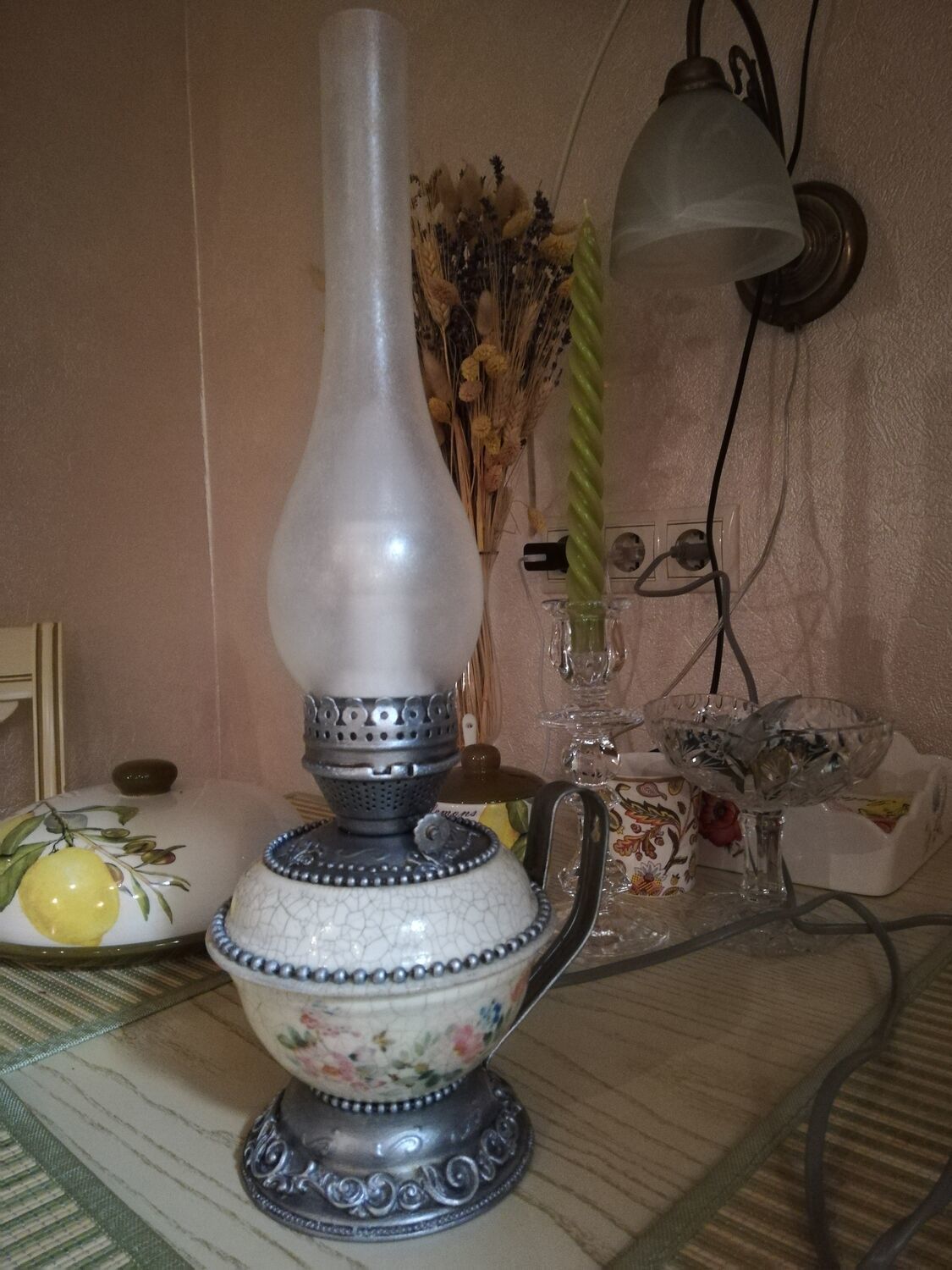 Фото №1 к отзыву покупателя Щеглова Евгения о товаре Лампа настольная светильник Багатель