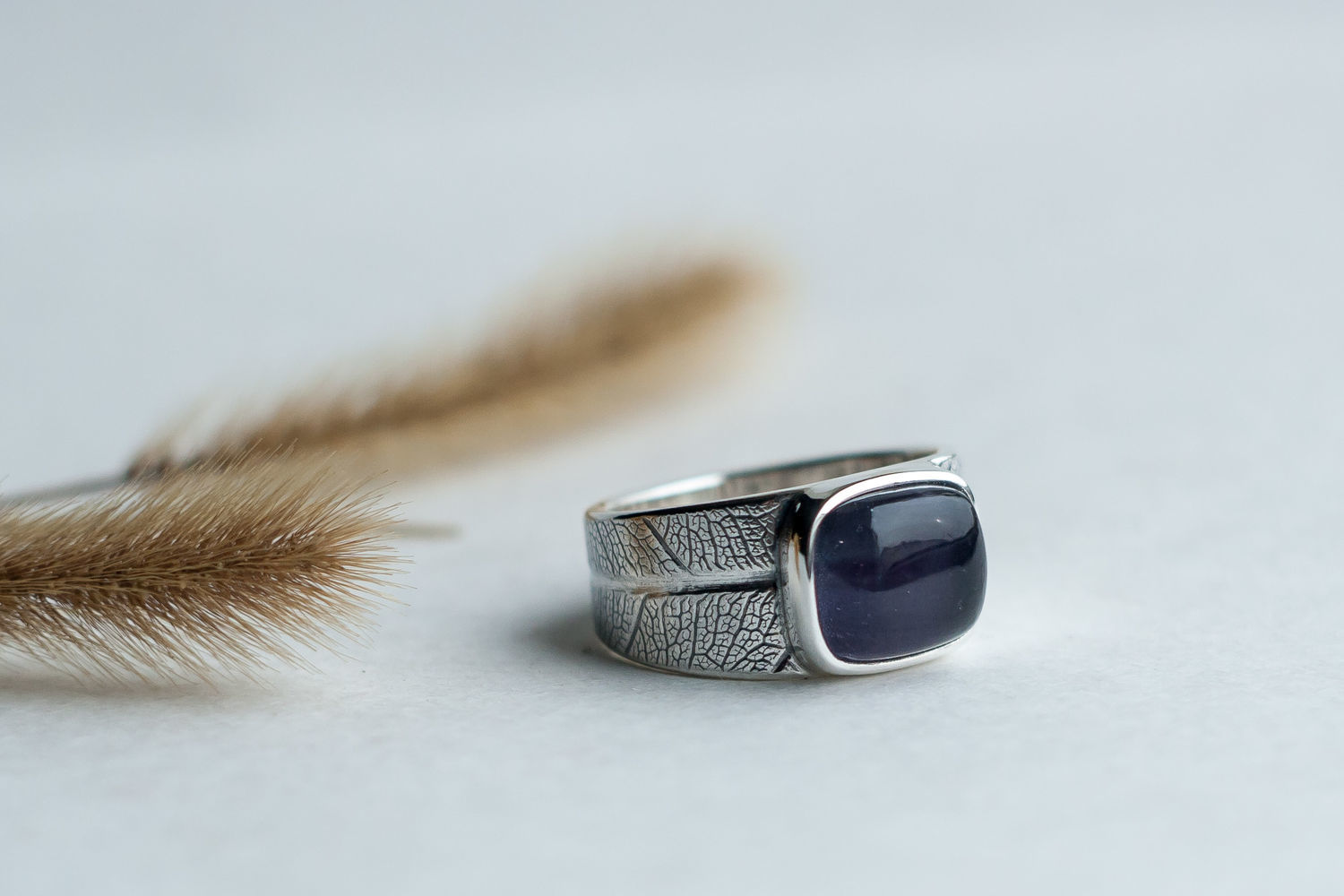 Фото №1 к отзыву покупателя Tetrao Jewelry о товаре Кабошоны 300-9, 300-10 кабошоны из натурального камня ручной работы