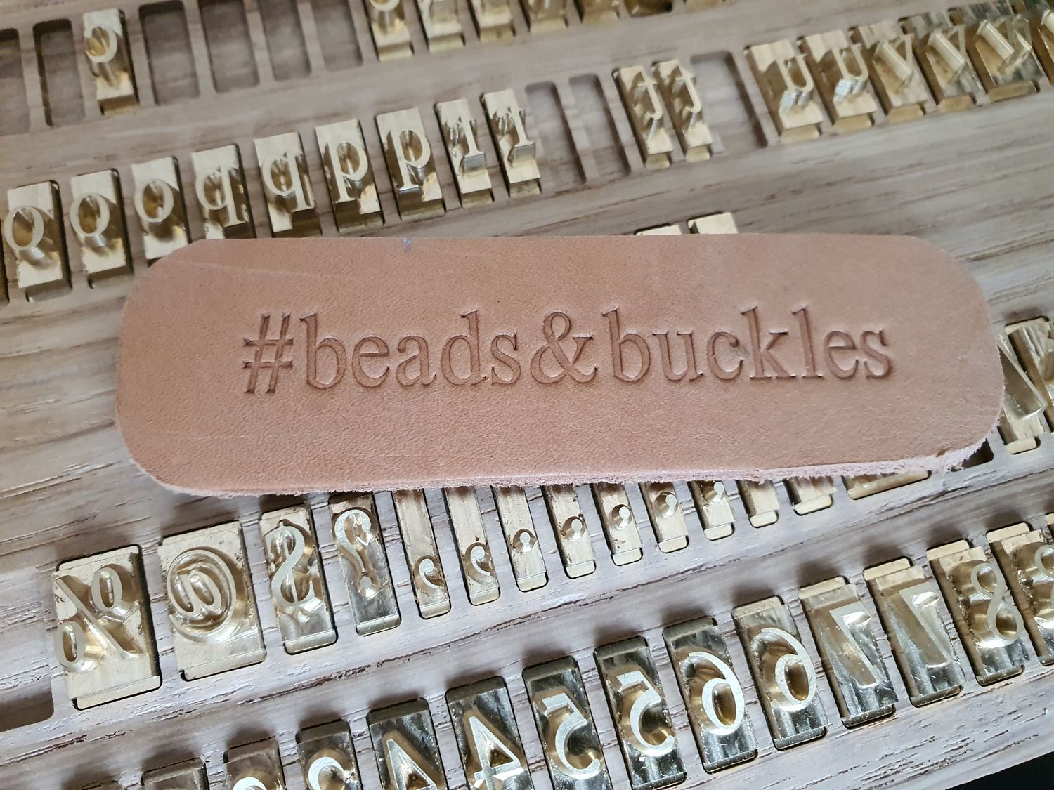 Фото №1 к отзыву покупателя Beads&Buckles о товаре Наборный штамп 7 мм "Заглавные+строчные" латинские буквы