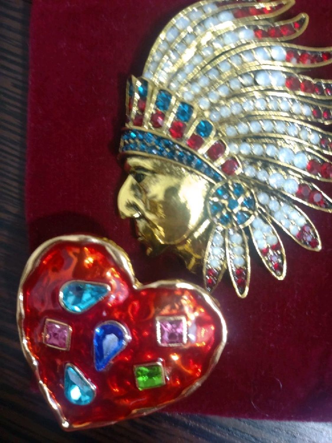 Photo №1 к отзыву покупателя Sofya Badik о товаре Винтаж: Брошь Roman empire от  M.Jent. Винтаж and 2 more items