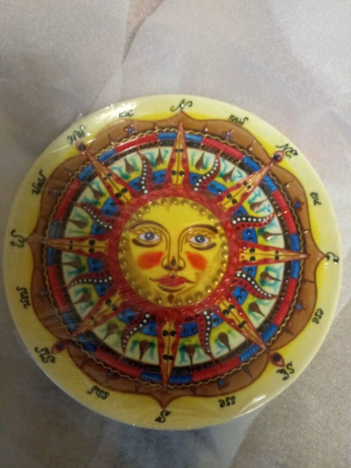Фото №1 к отзыву покупателя Sergej о товаре Декоративная тарелка "Энергия Солнца" ручная роспись и еще 3 товаров