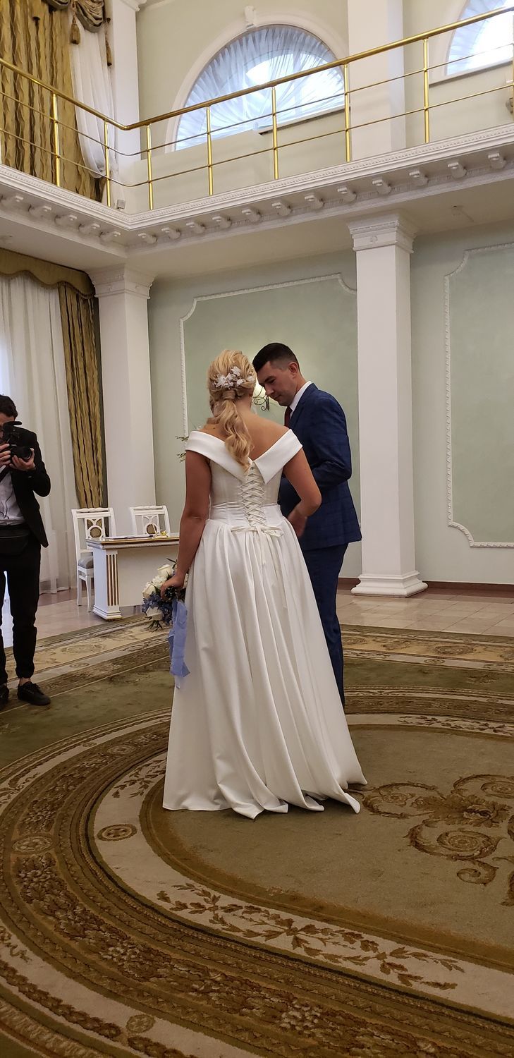 Фото №1 к отзыву покупателя Ирина о товаре Свадебное украшение для волос С004
