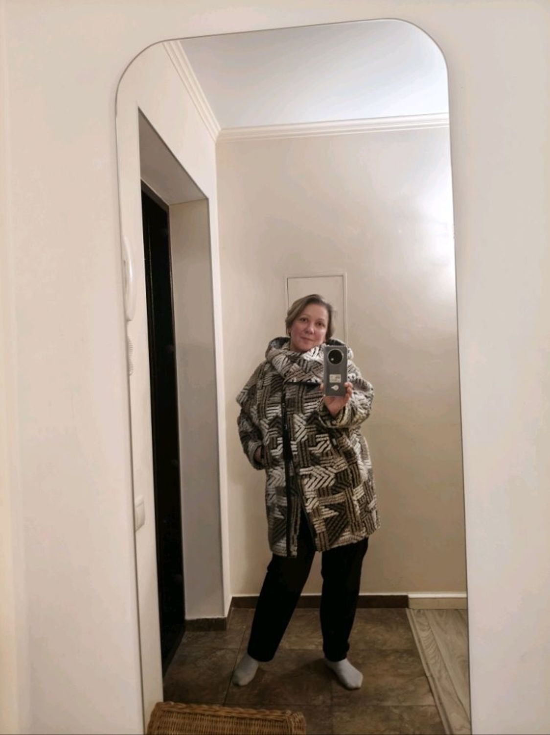 Photo №2 к отзыву покупателя Liliya о товаре -50% Пальто тёплое женское ОСЕНЬ  ЗИМА , Капюшон  Комфорт Люкс Италия.