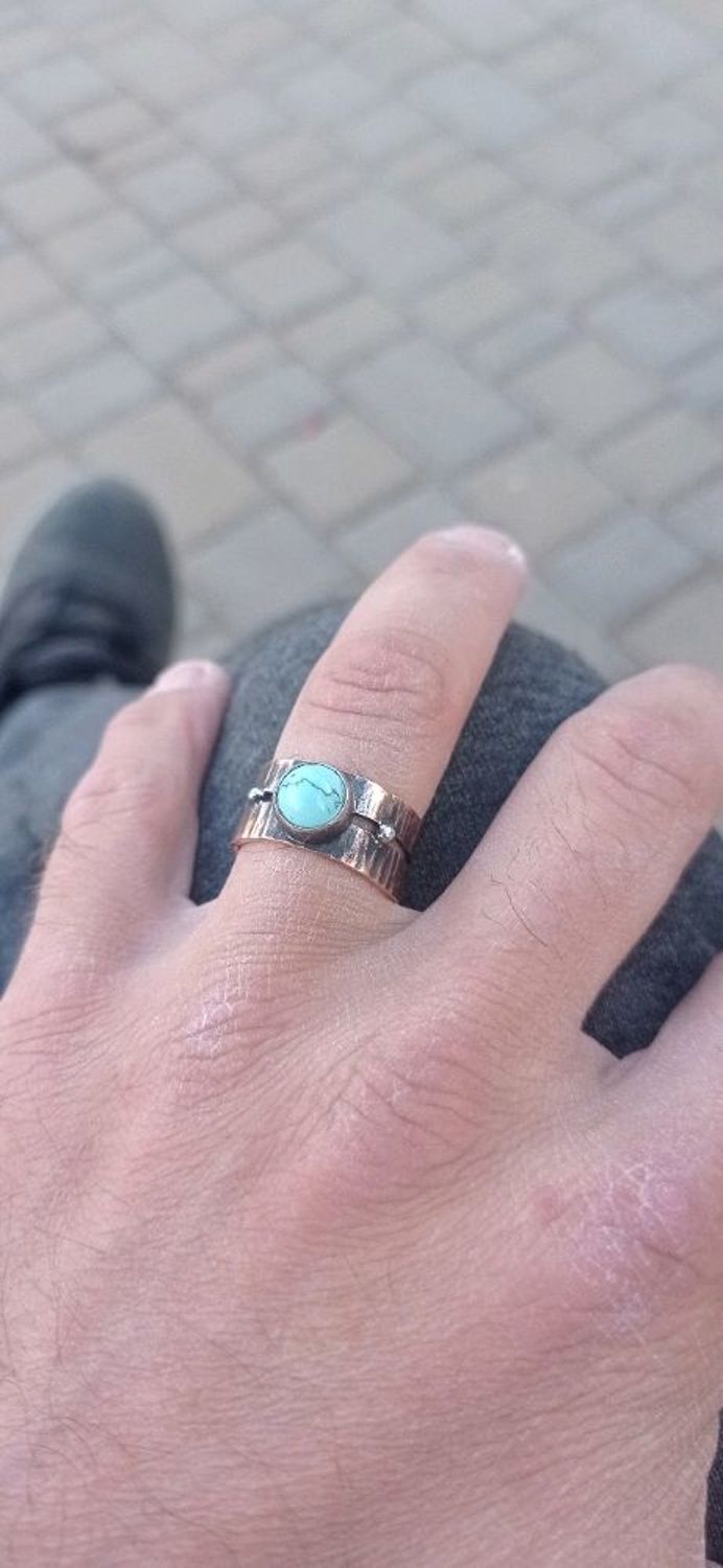 Фото №1 к отзыву покупателя Alex Bond о товаре Интересное кольцо из меди с бирюзой