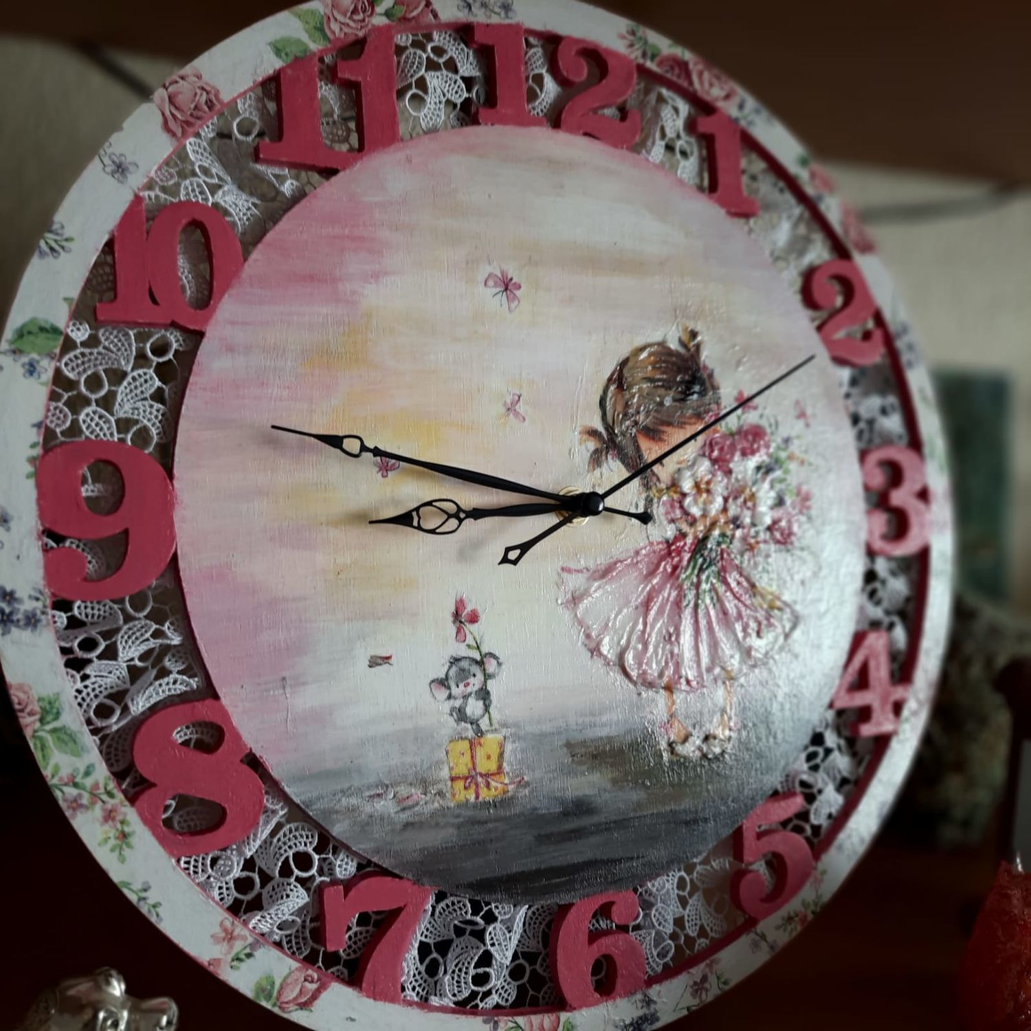 Photo №2 к отзыву покупателя Nefedova Evgeniya о товаре Часы для детской комнаты "Маленькая принцесса"