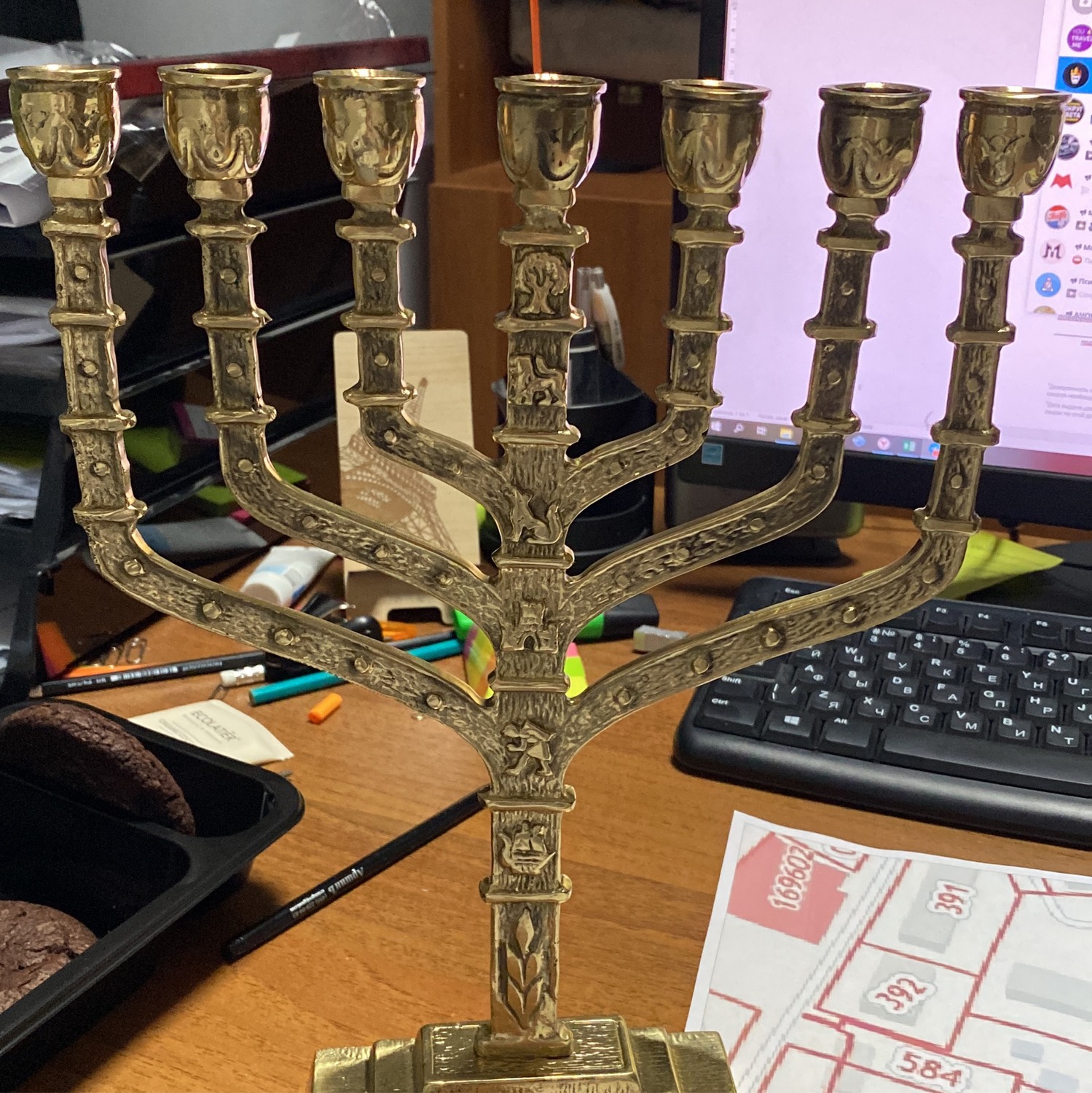 Фото №1 к отзыву покупателя Marina о товаре Латунный Подсвечник Менора 7 - свечей / Brass Jewish Candlestick.