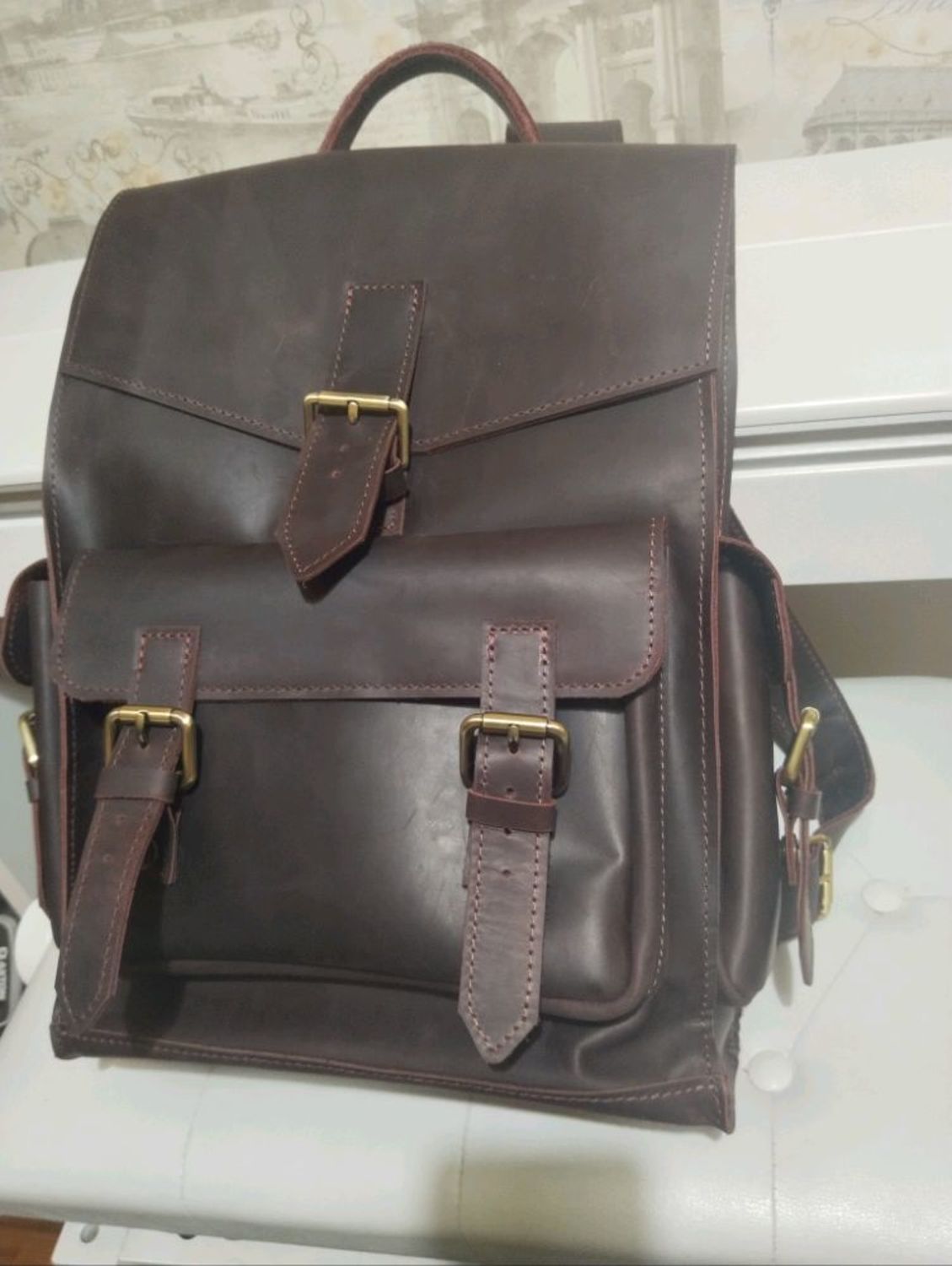 Photo №2 к отзыву покупателя Viktoriya о товаре Кожаный рюкзак "Дуглас" в коньячном цвете
