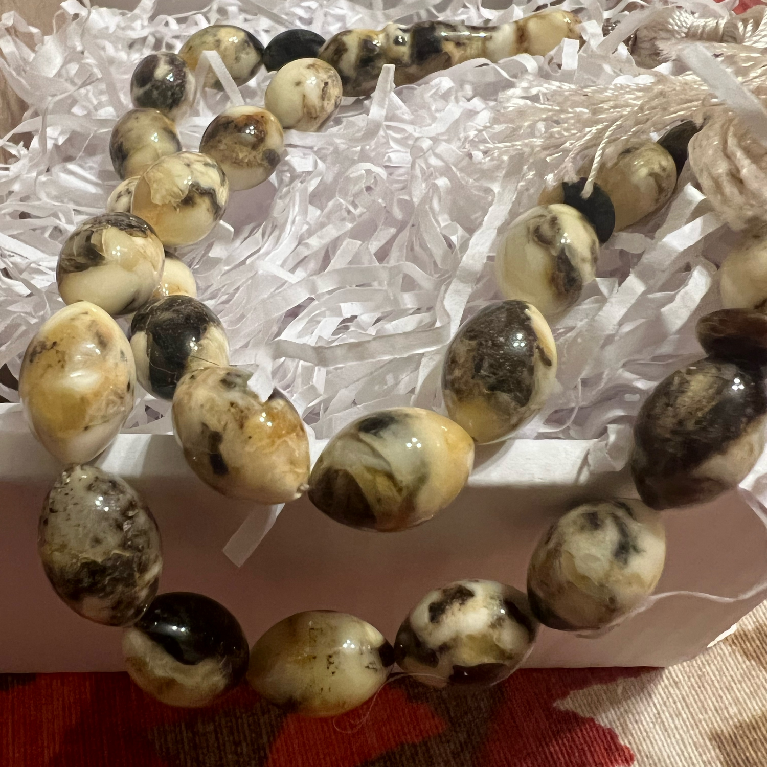 Photo №1 к отзыву покупателя Irina (Nargiz) о товаре Четки из камня янтарь, 33 бусины-оливка