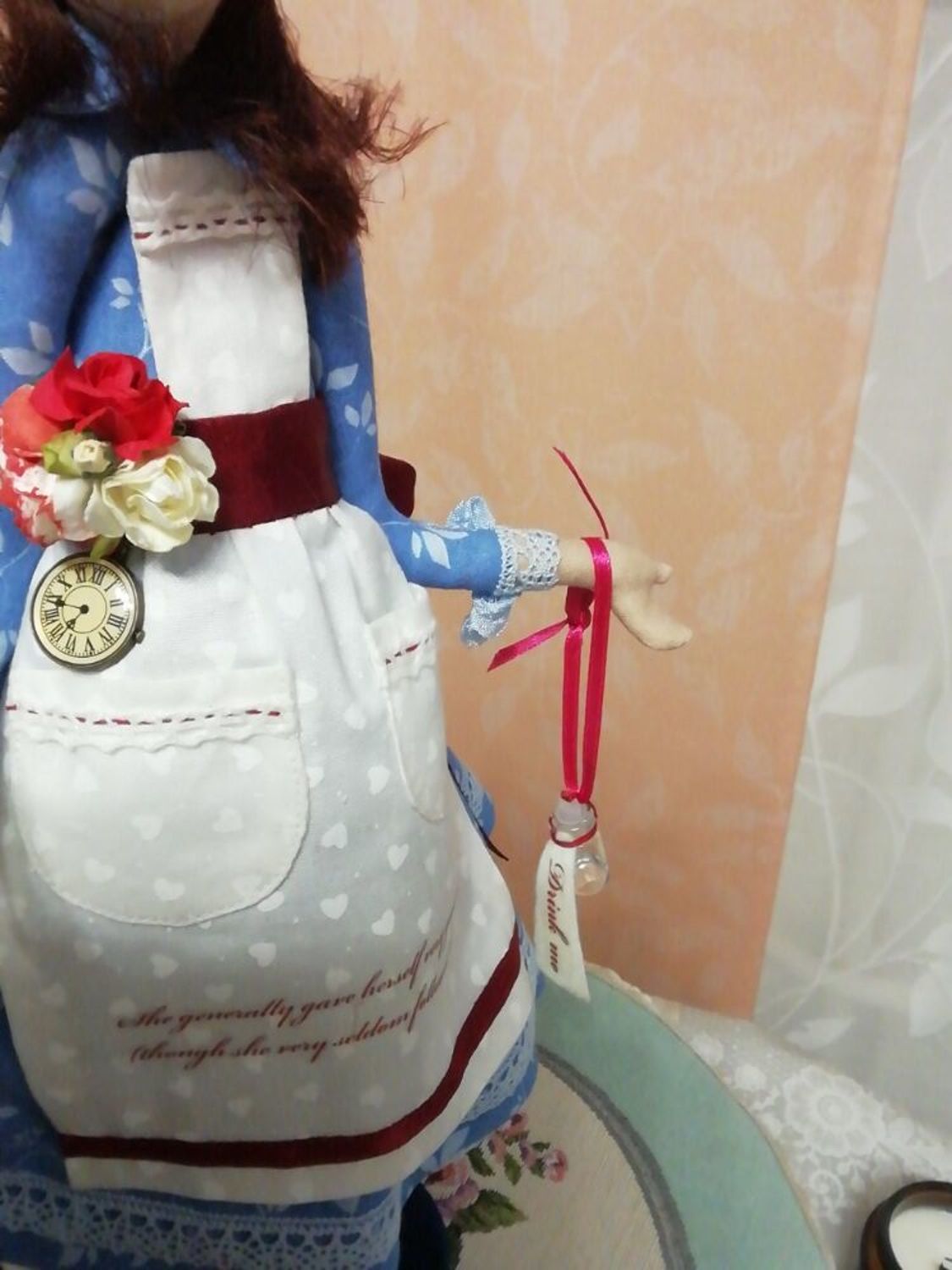 Photo №3 к отзыву покупателя Elvira о товаре Алиса и Белый Кролик.