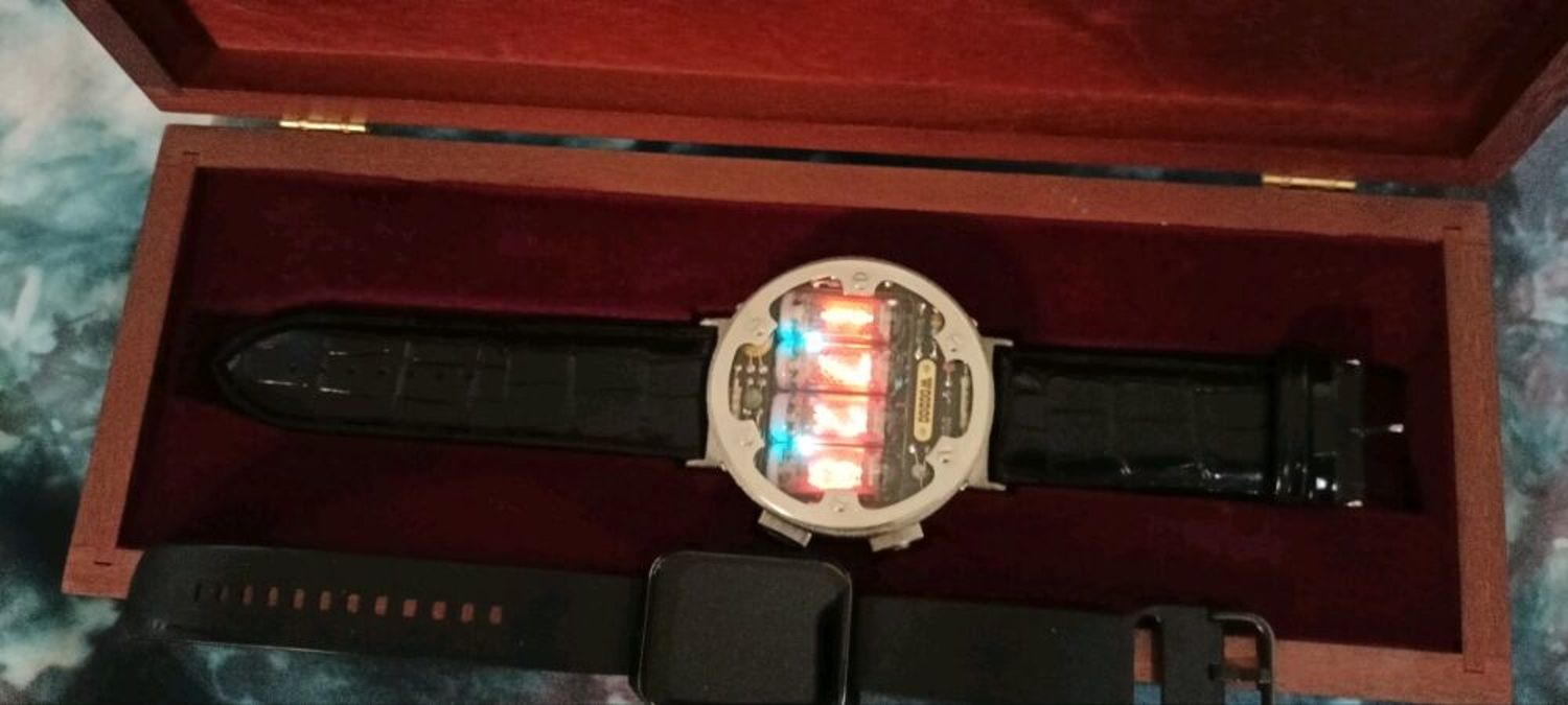 Фото №2 к отзыву покупателя Артем Калашников о товаре Часы наручные: Часы на газоразрядном индикаторе в стиле Метро 2033