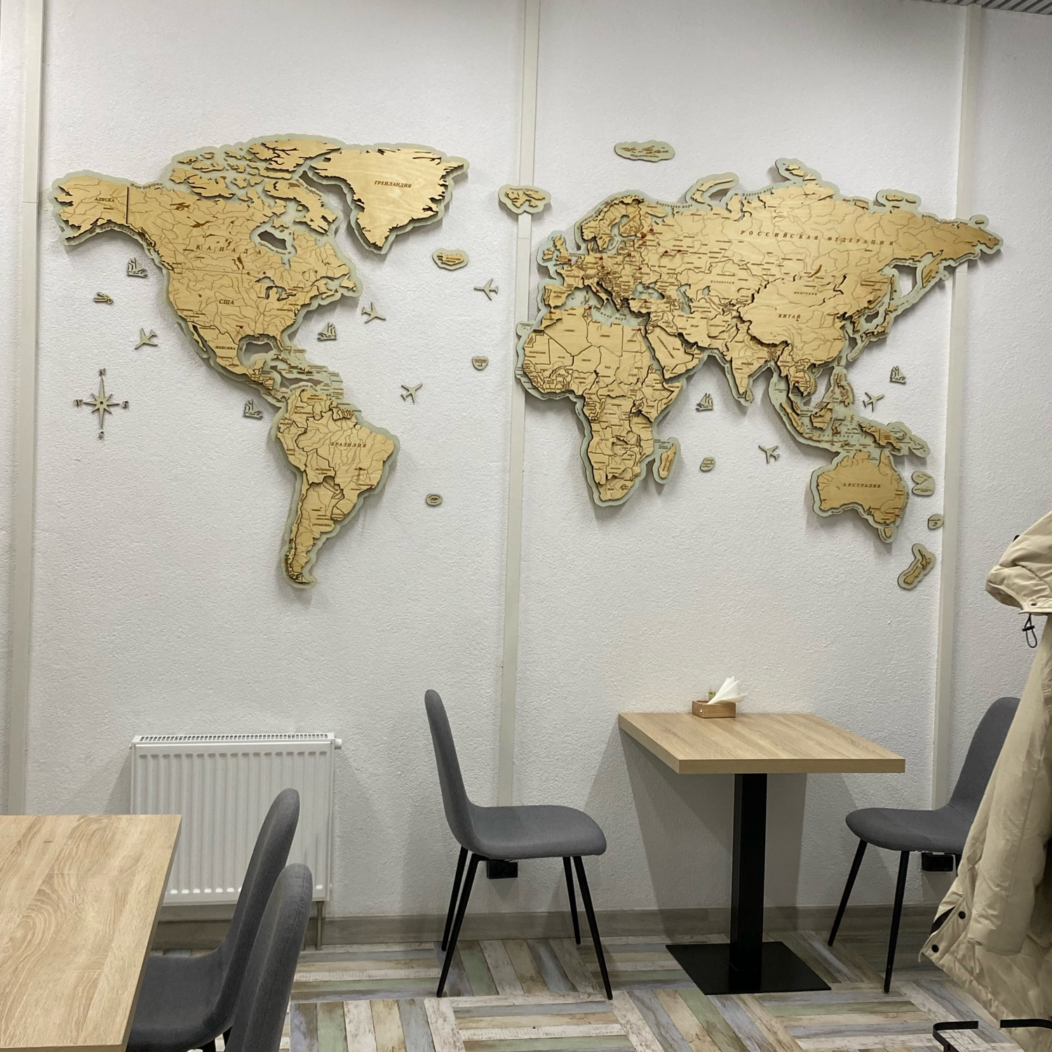 Фото №1 к отзыву покупателя Наталья о товаре Карта мира из дерева, деревянная карта мира