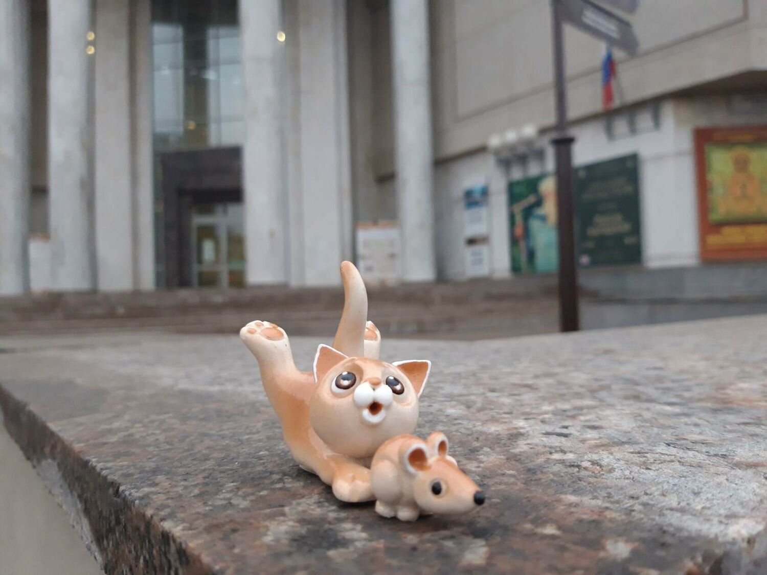 Фото №5 к отзыву покупателя Ивонина Елена о товаре Статуэтка: Котенок с мышкой