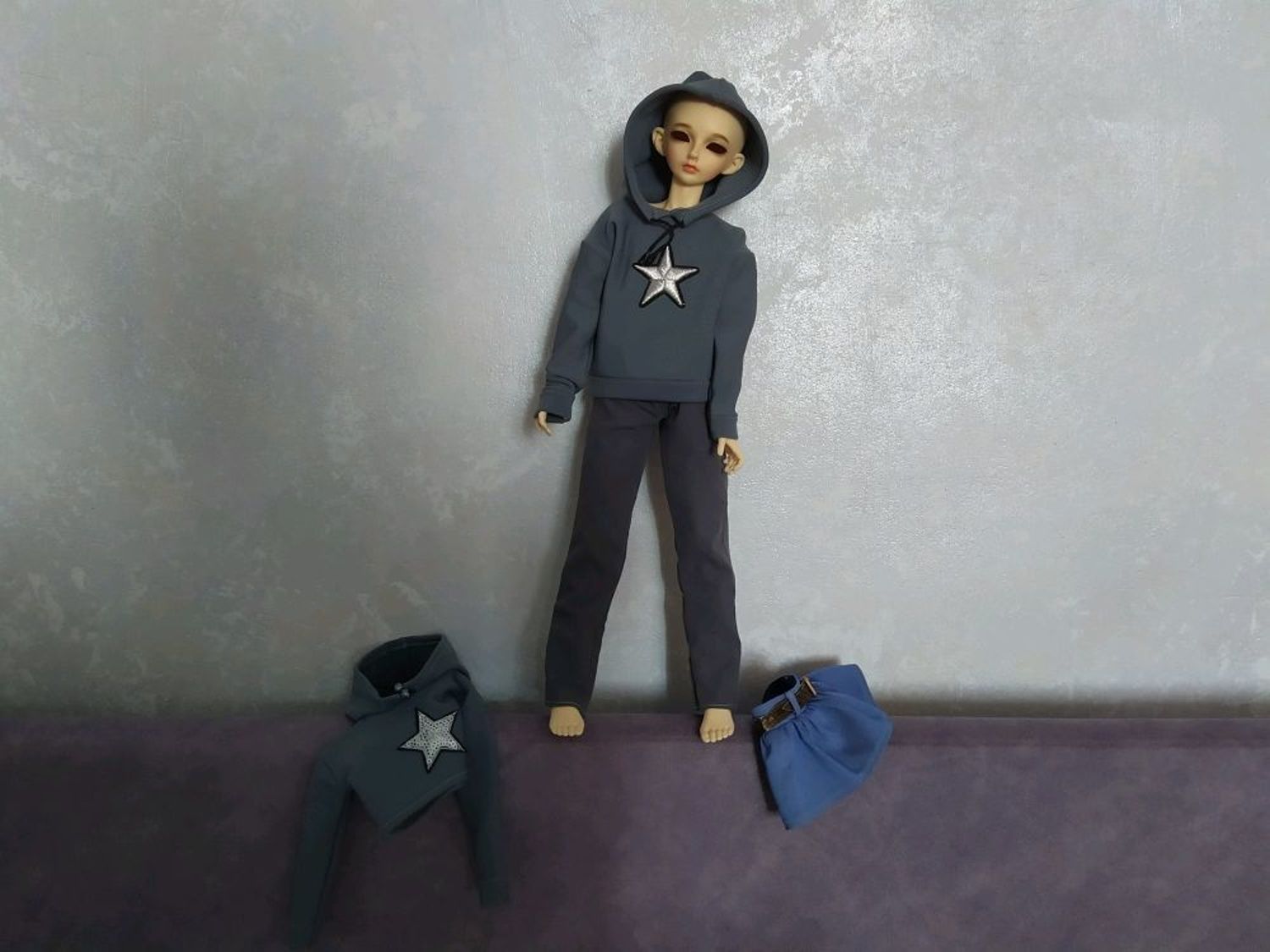 Photo №1 к отзыву покупателя Lina о товаре Набор кукольной одежды. 2 кофточки, юбка и штанишки