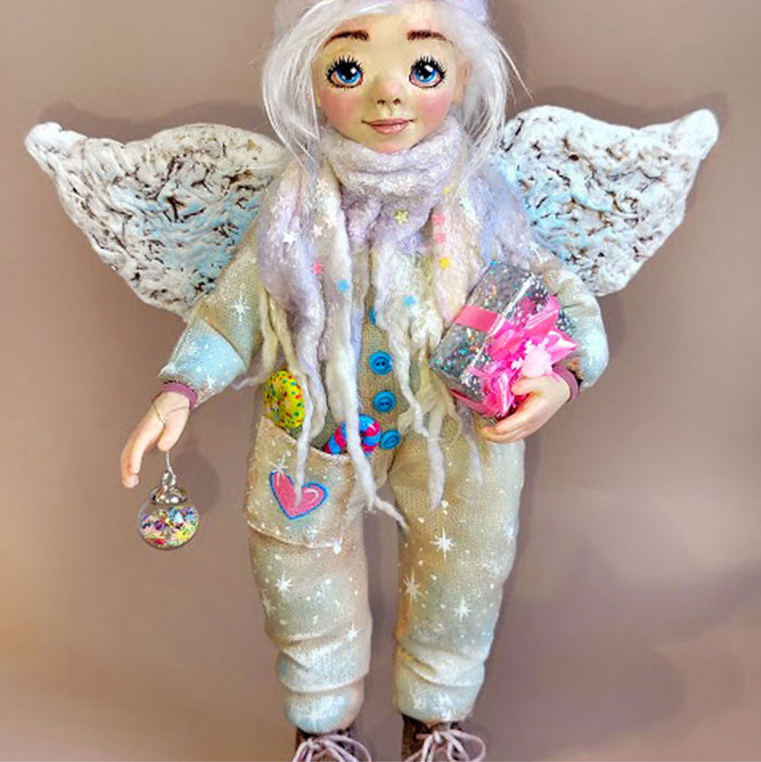 Фото №3 к отзыву покупателя ольга о товаре Кукла интерьерная Ангел.