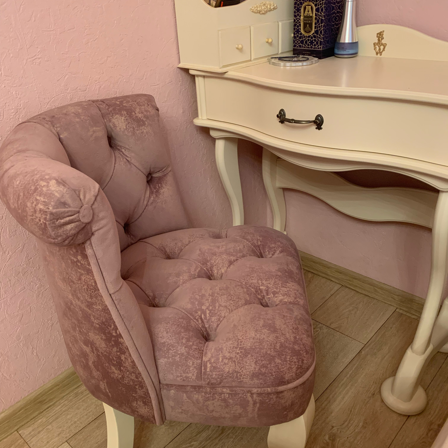 Фото №2 к отзыву покупателя Украшения и декор от Виктории Шестаковой о товаре Будуарное кресло